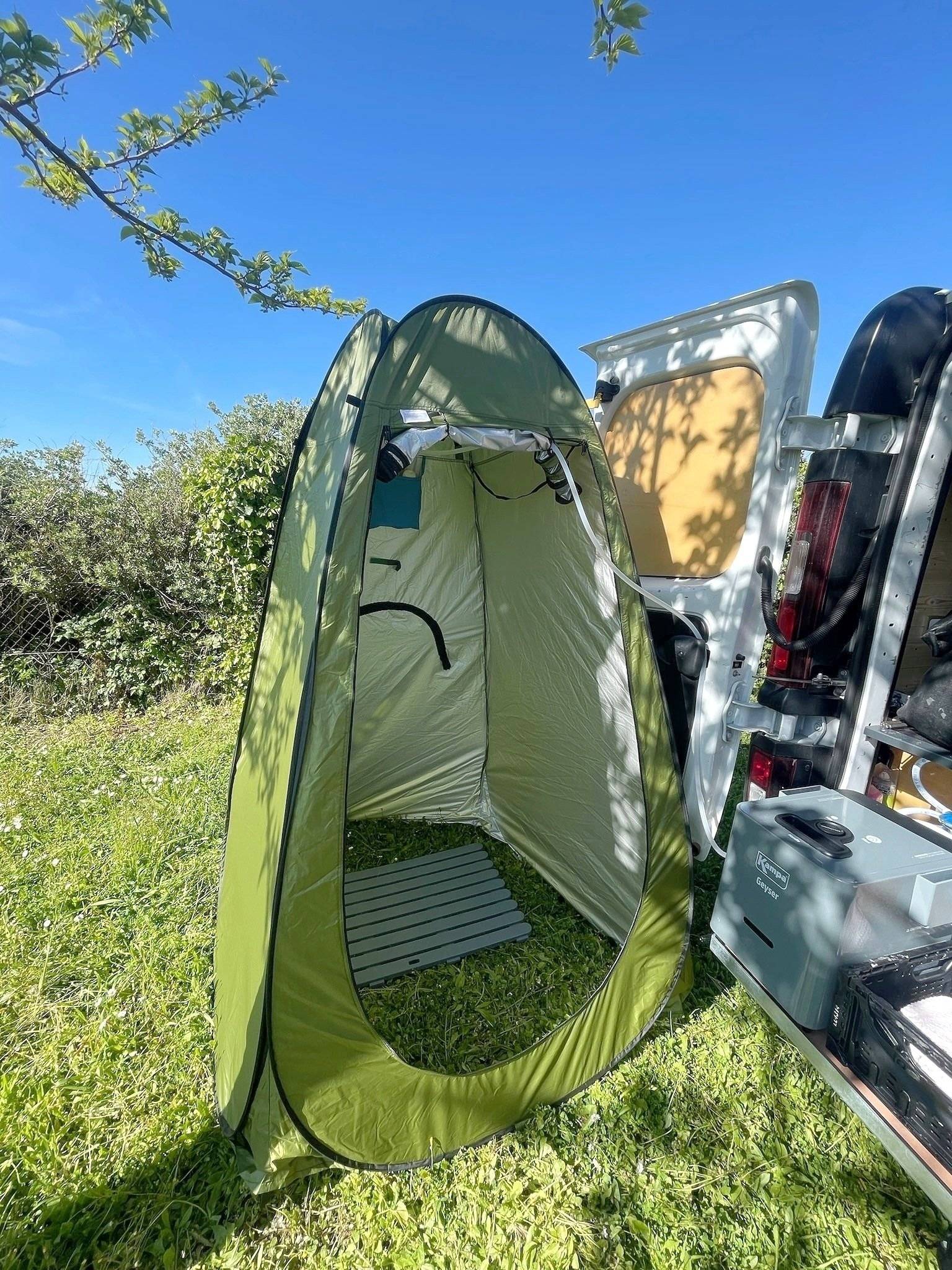 Salle de bain / Toilettes Renault Trafic 2,0 l dCi 120 ch. - Yescapa