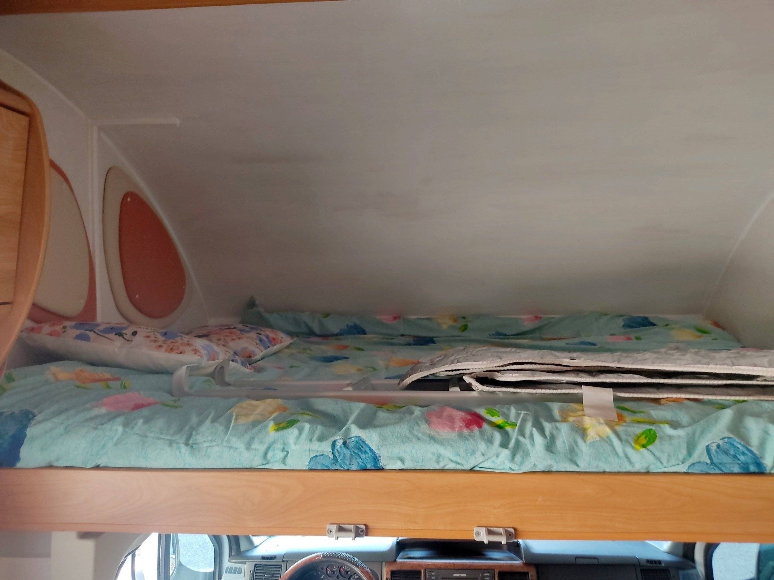 Plazas en cama Ford ford transit - Yescapa