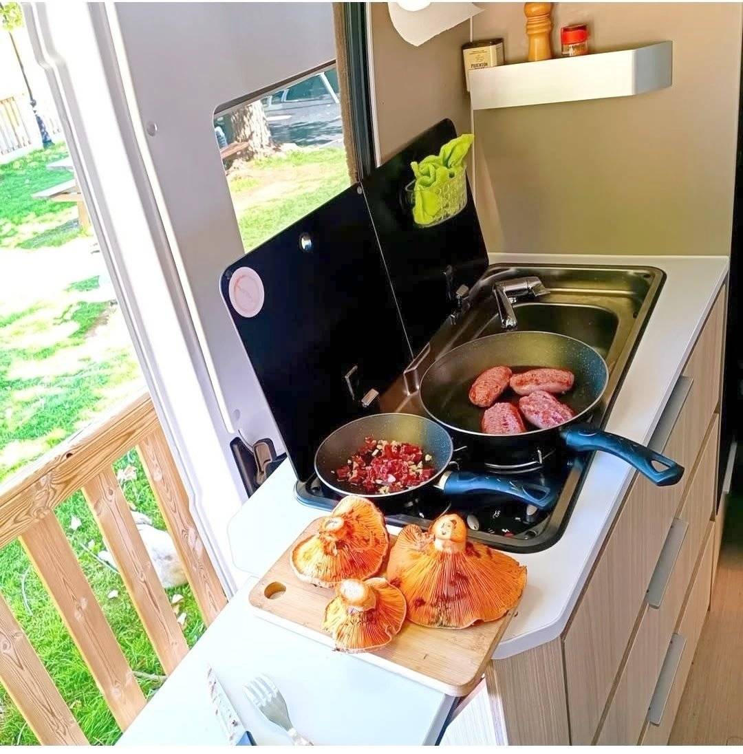 Adria Twin 600 SPB Family