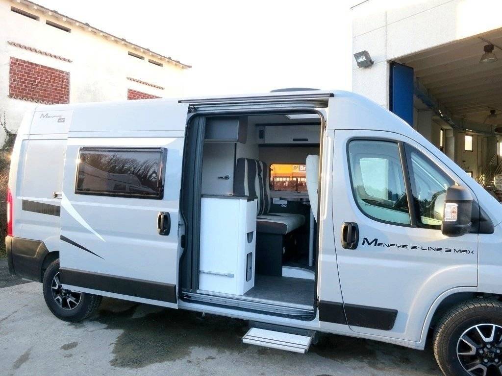 Mclouis MENFYS VAN 3 MAXI S-LINE (1)