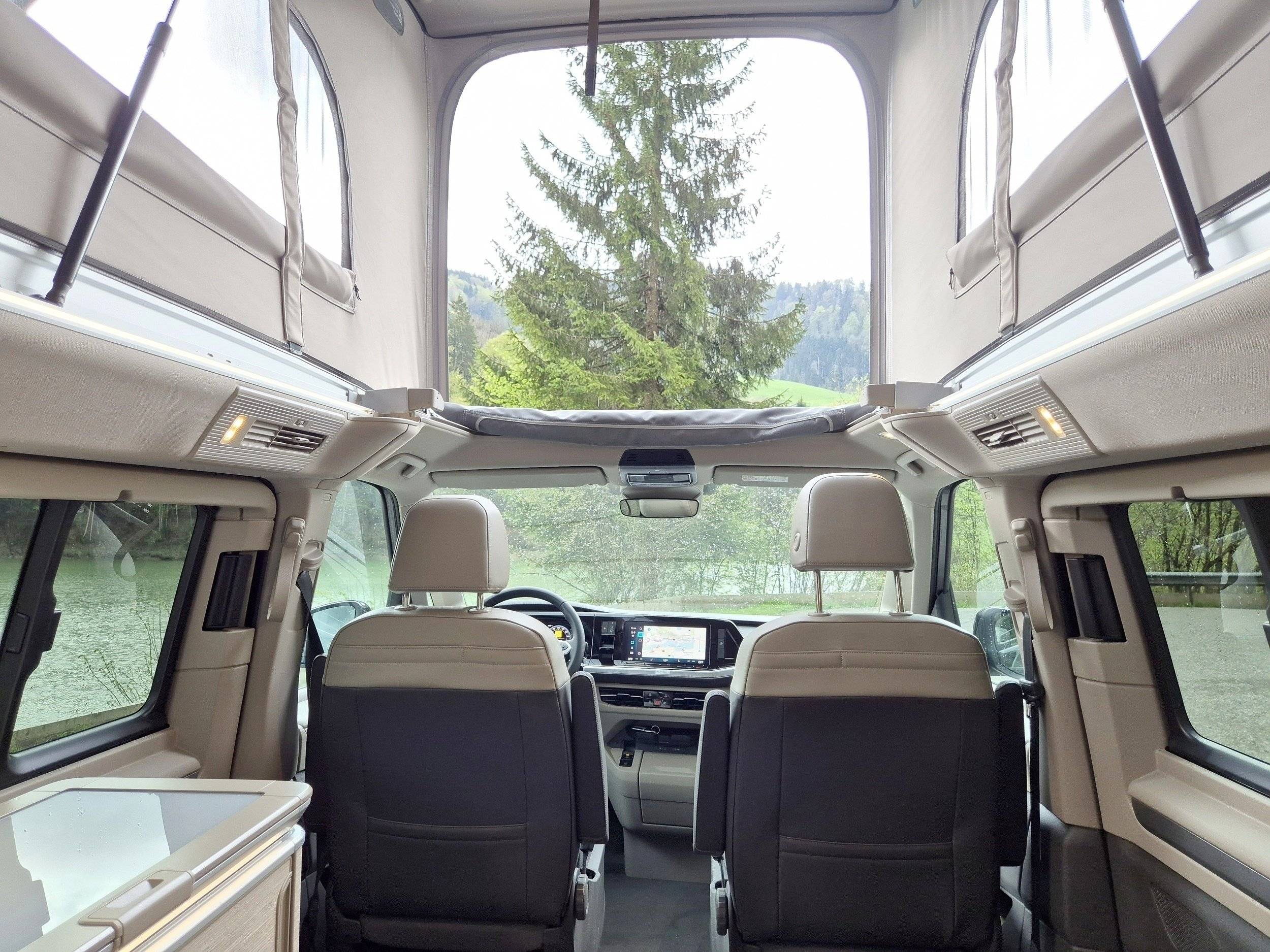 Volkswagen T7 New California Ocean PHEV 4M