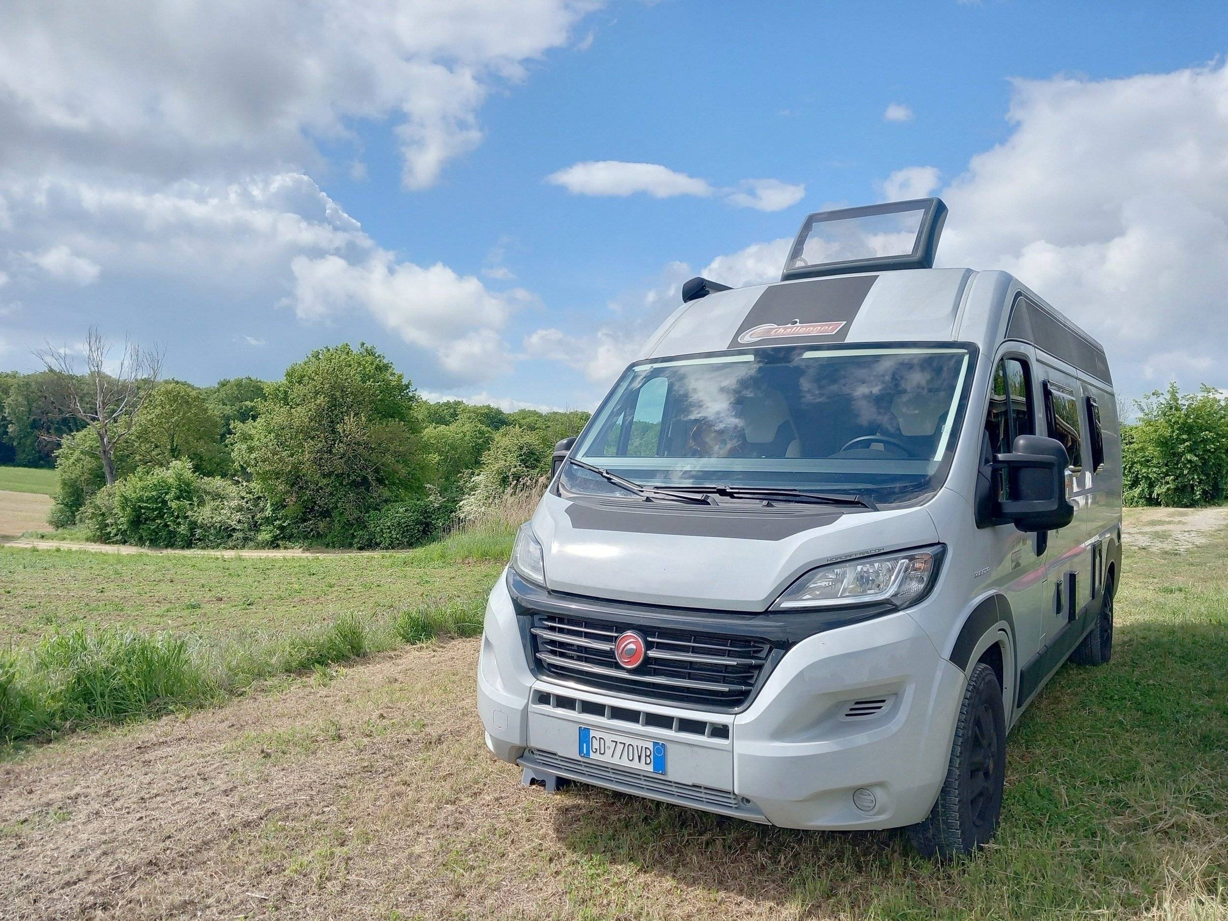 Challenger ROAD EDITION VIP 114 MAX