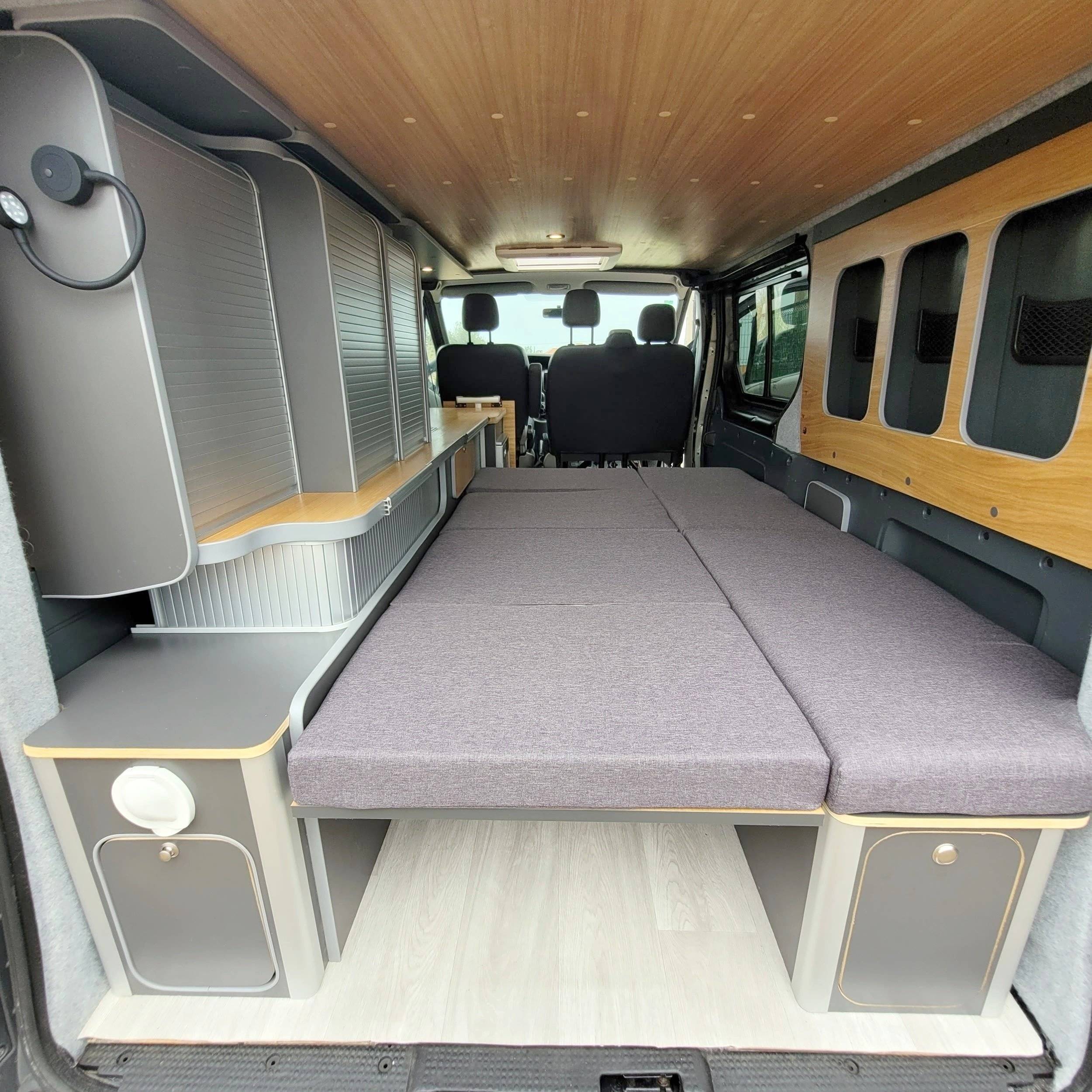 Dormidas Renault Trafic L2-H1 - Yescapa