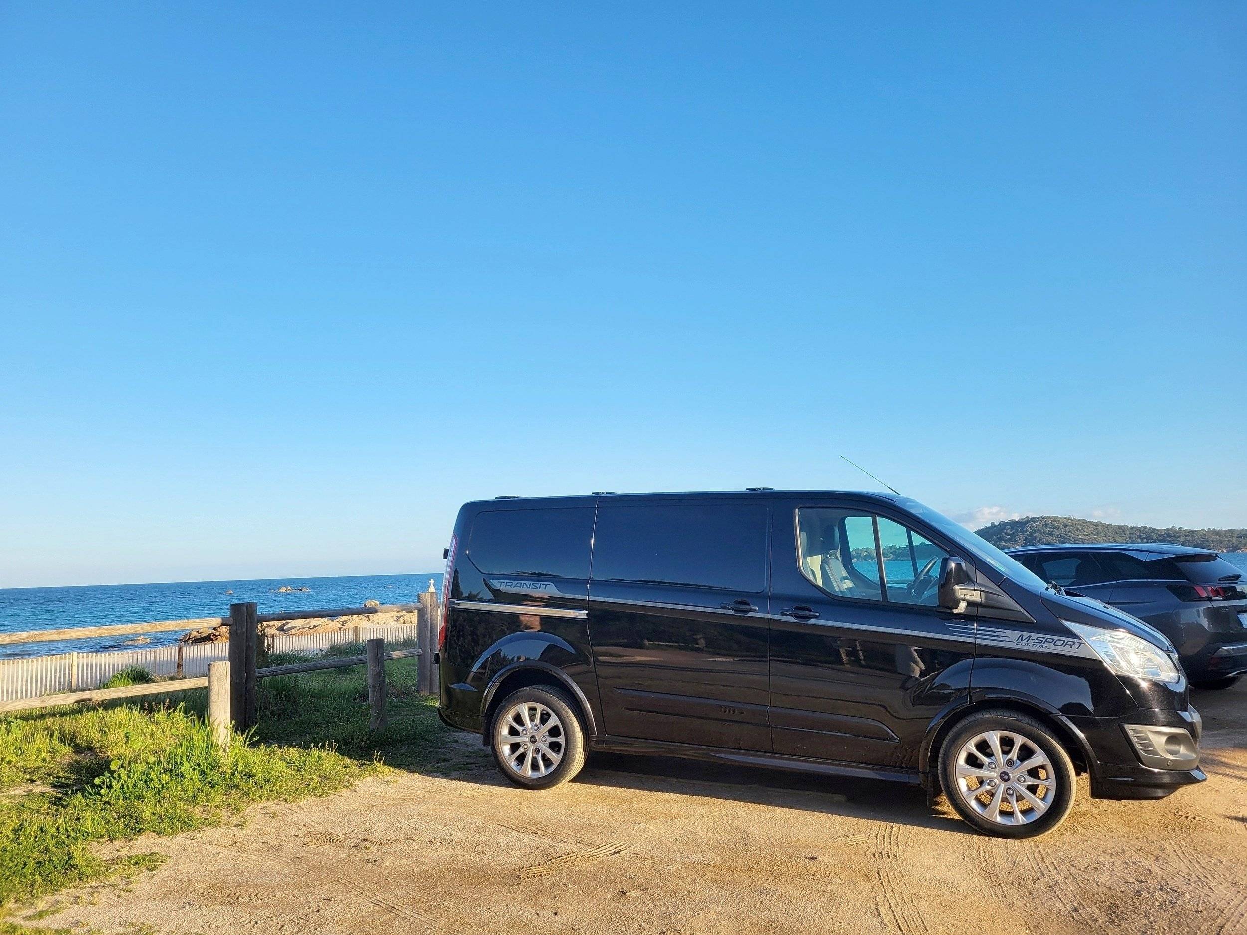 Custo Van Transporter