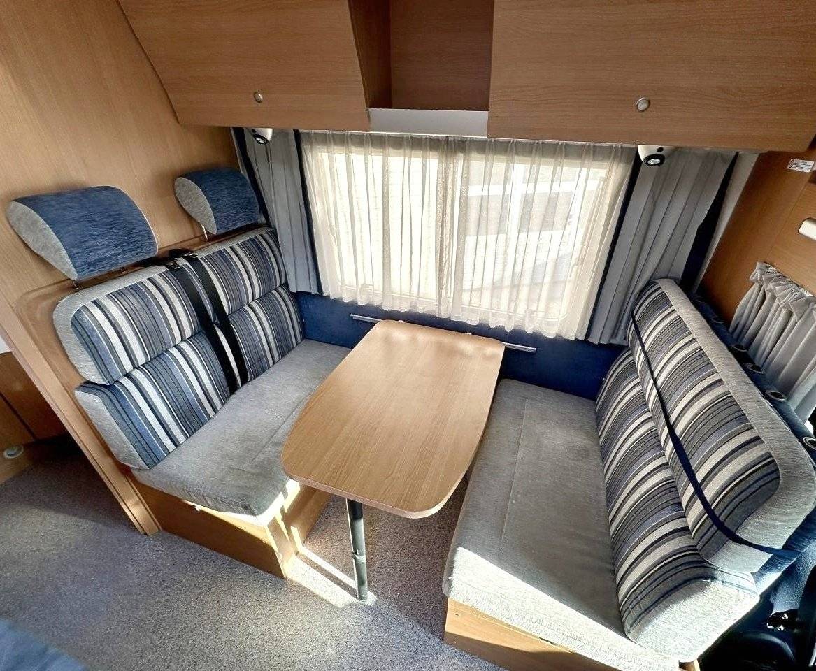 Menjador Fiat 2,3 l 130 ch. - Yescapa