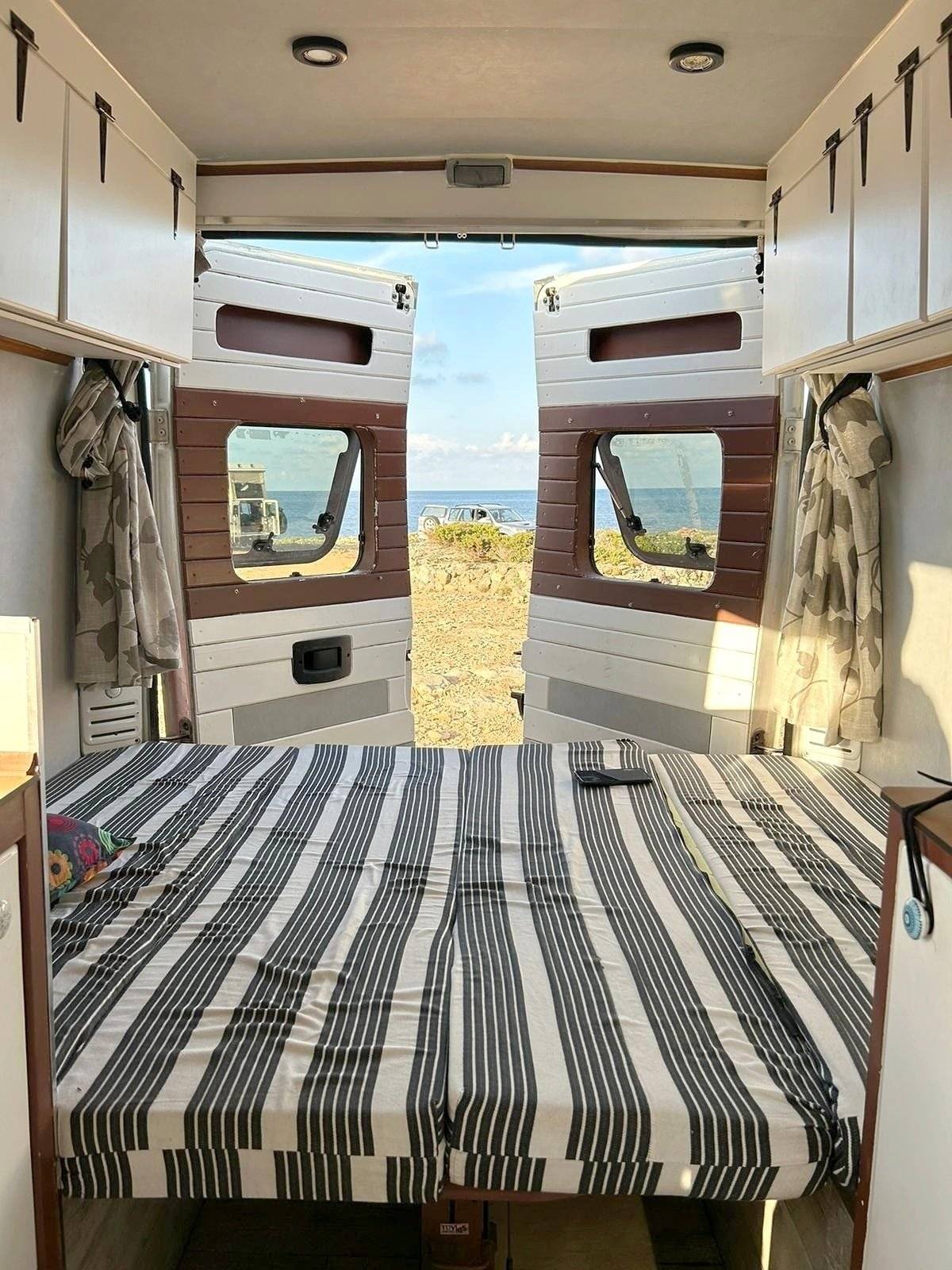 Couchages Citroën Jumper 2,2 l 150 - Yescapa