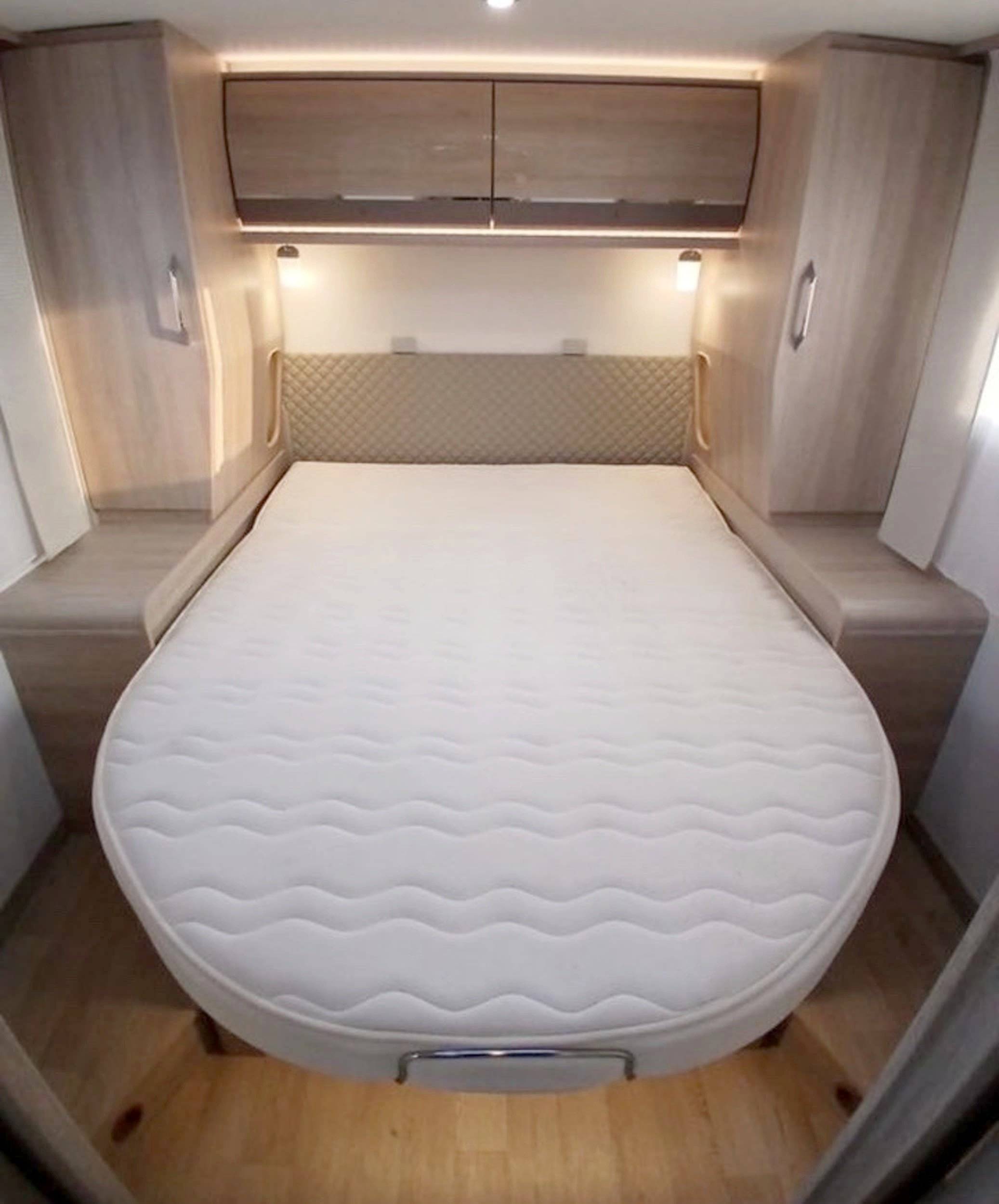 Schlafplätze Fiat DUCATO 2.3 140 CV - Yescapa