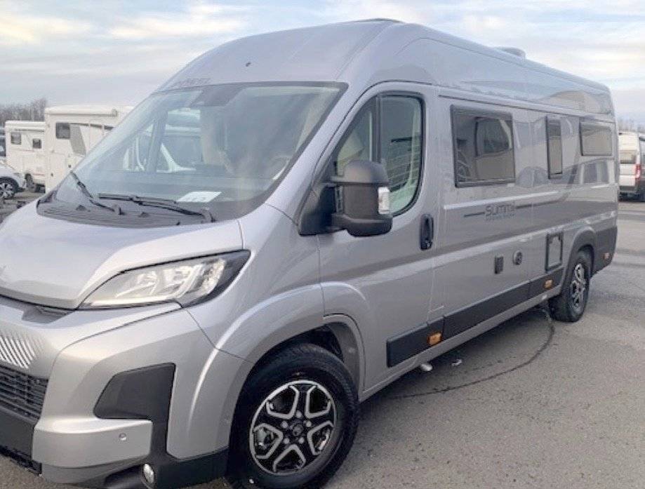 schräge Vorderansicht Citroën - Yescapa