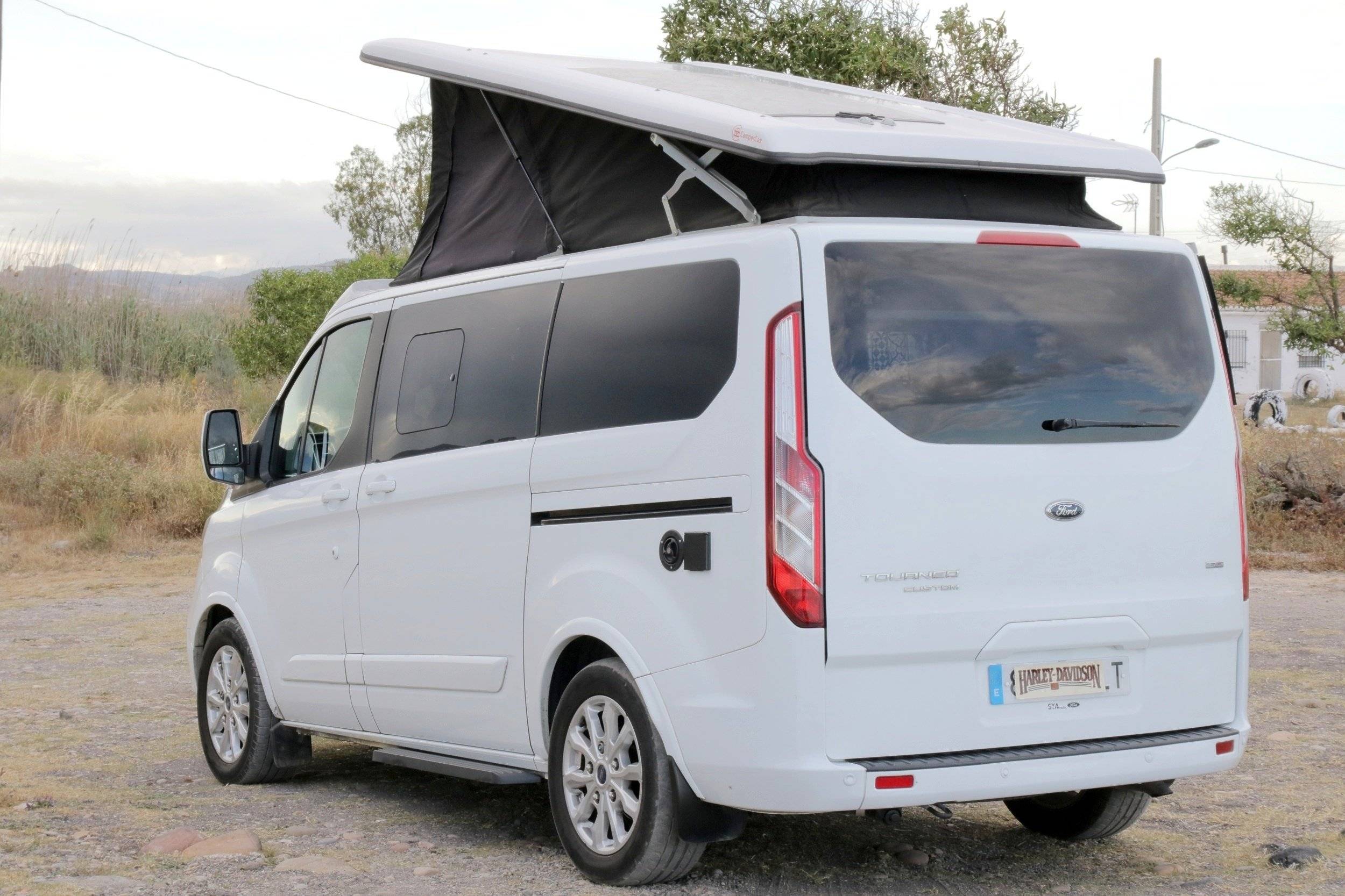 CAMPER ford custom