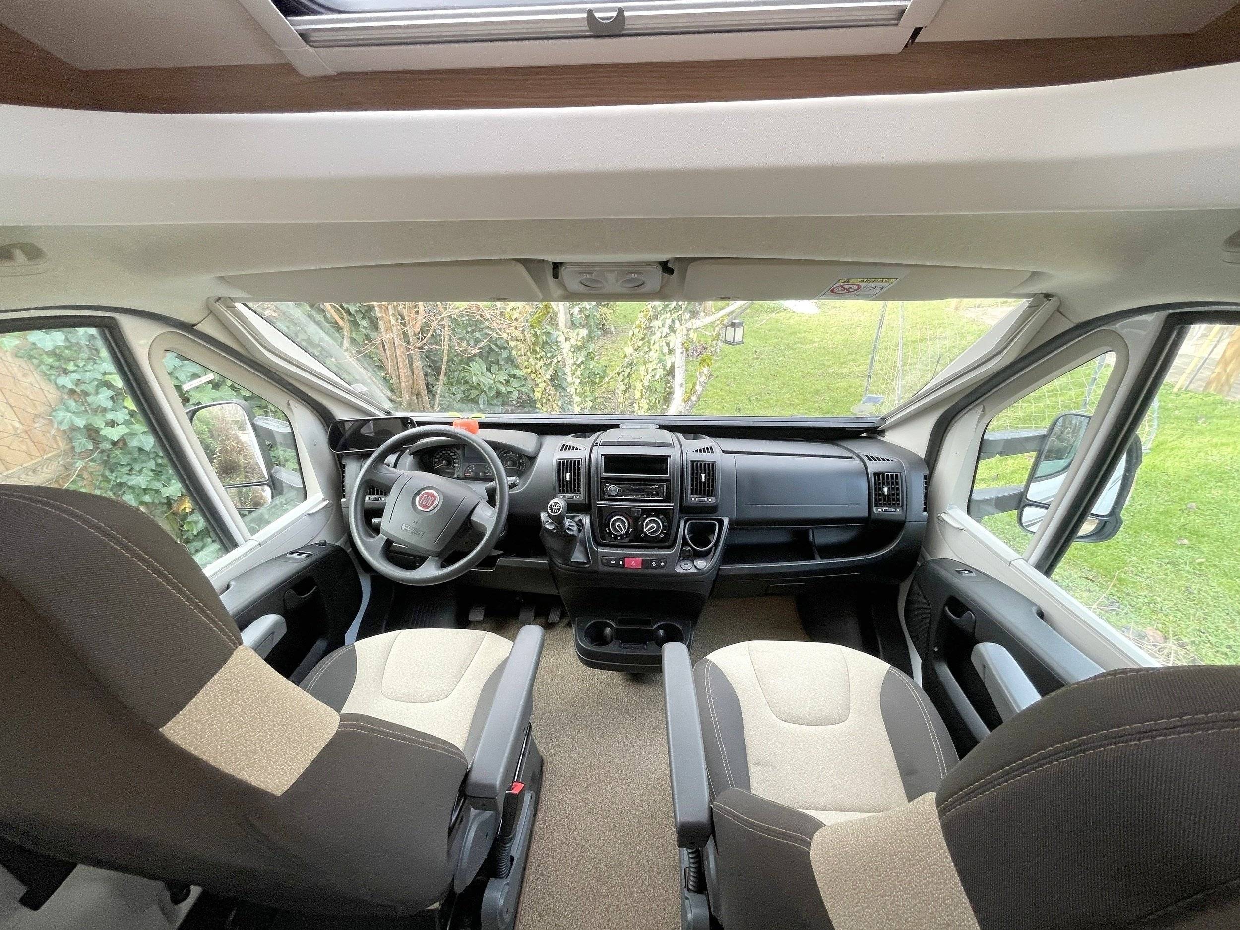 Pilote P696 Essentiel