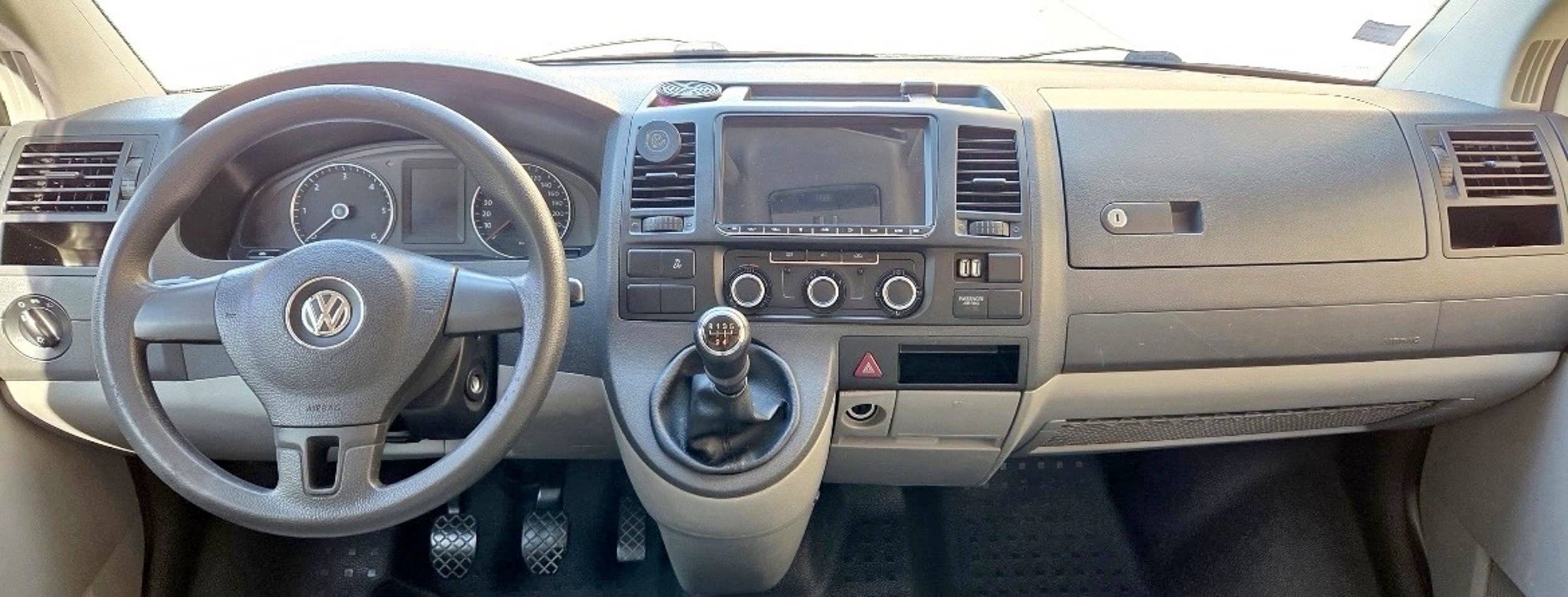 Volkswagen T5 2,5 l 102 ch
