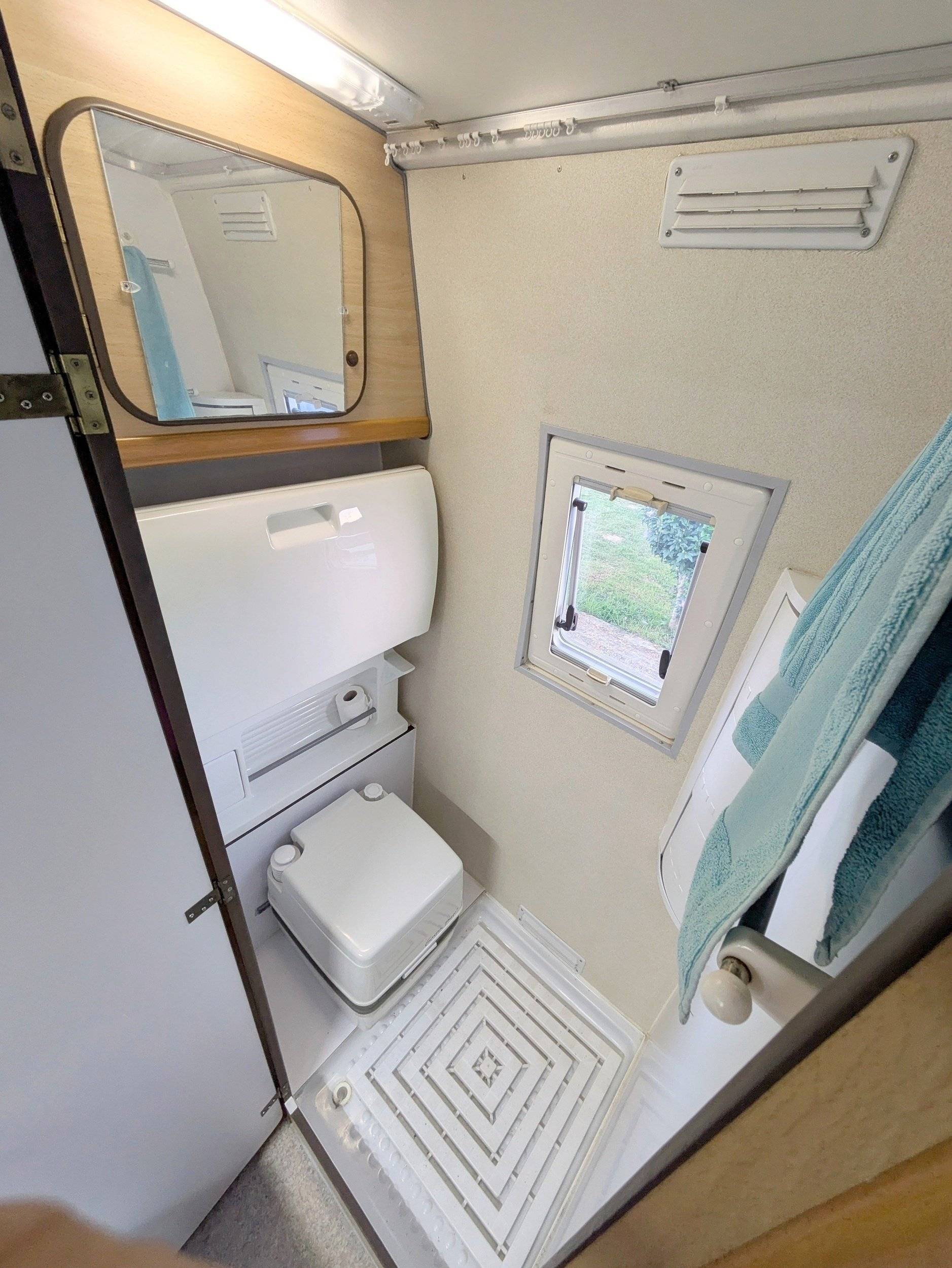 Campérêve Master 2,5 l dCi 100 ch.