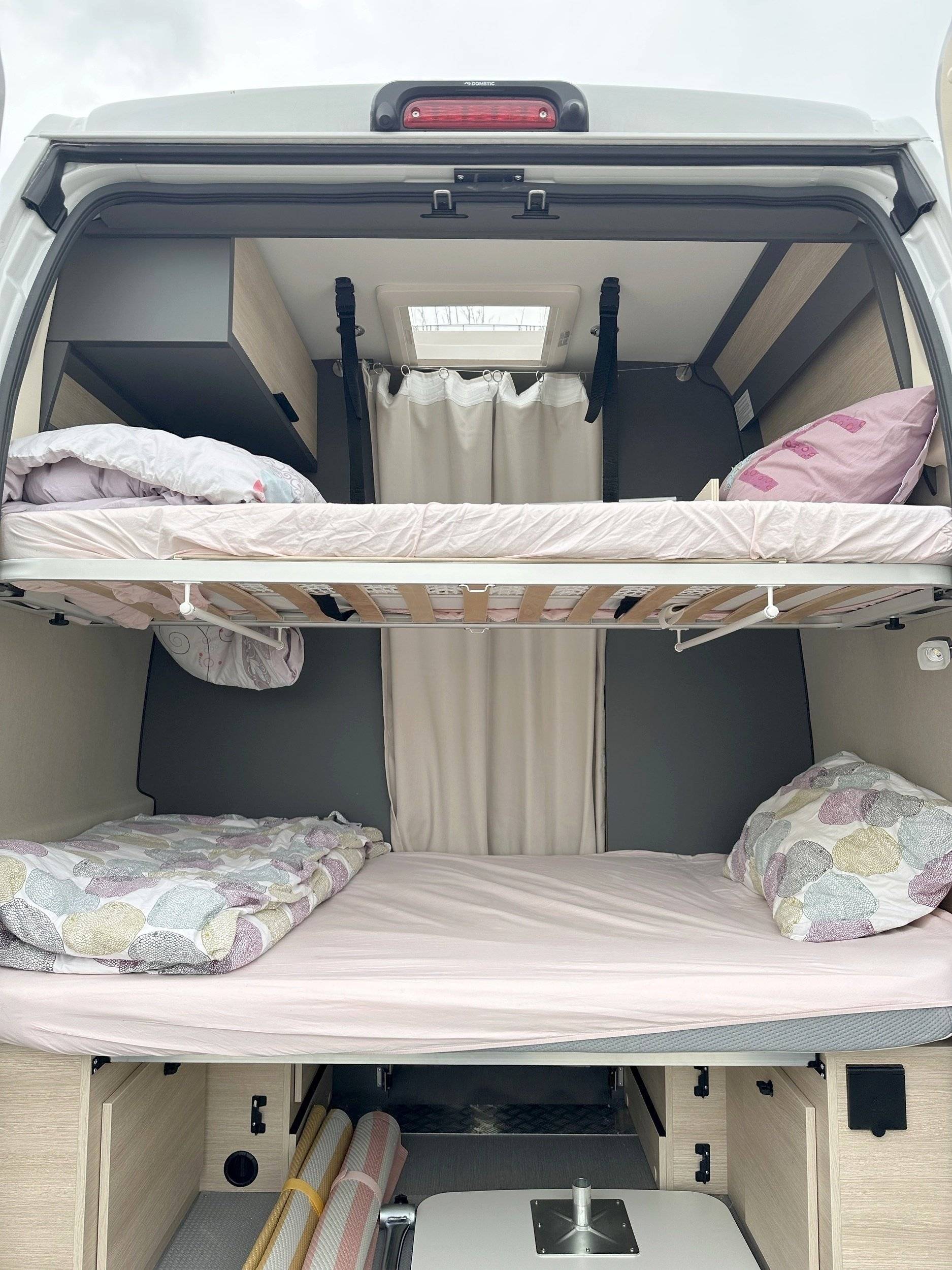 Berth Fiat Ducato - Yescapa