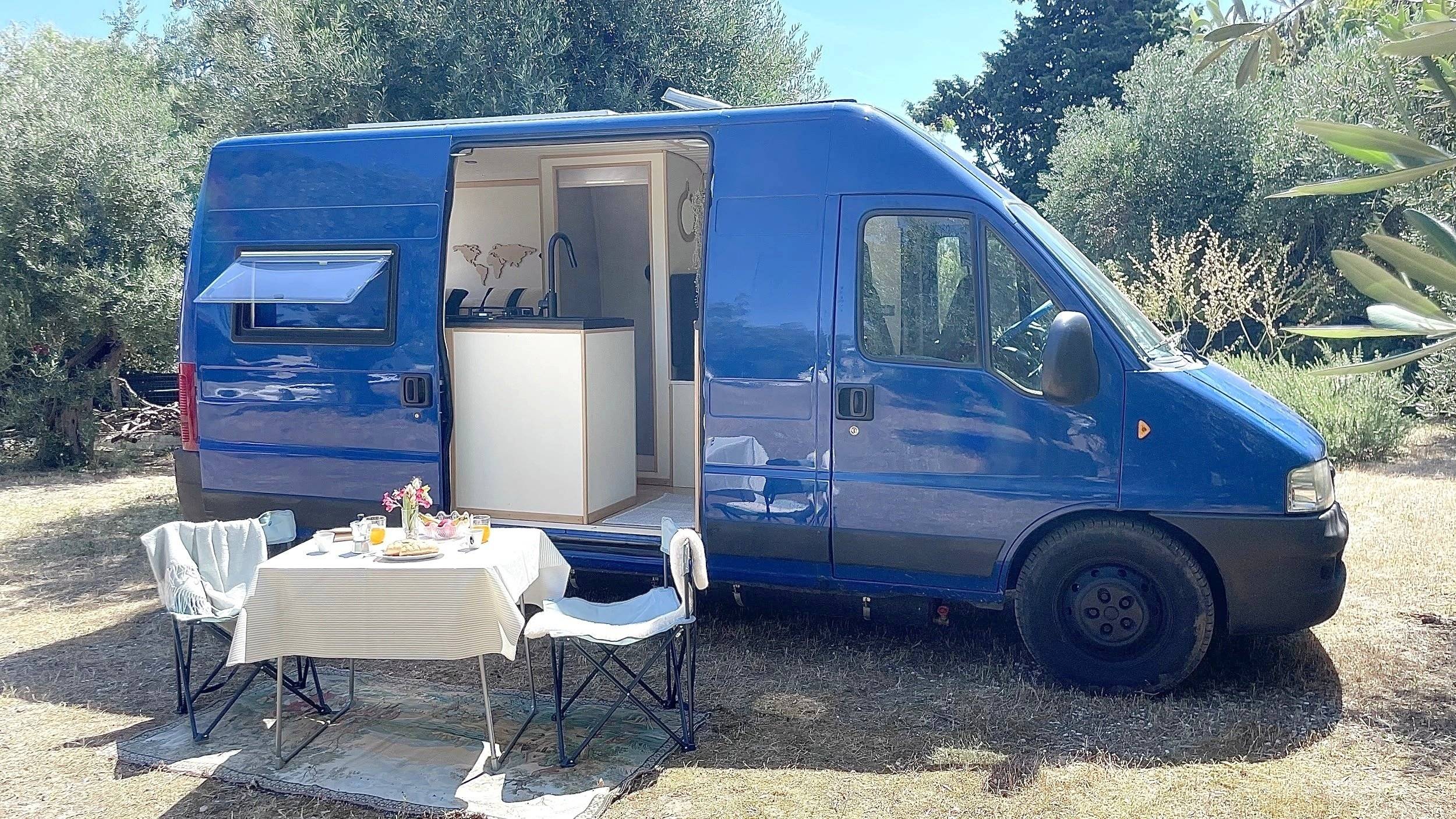 Voorkant 3/4 Fiat Ducato 2.8 jtd - Yescapa