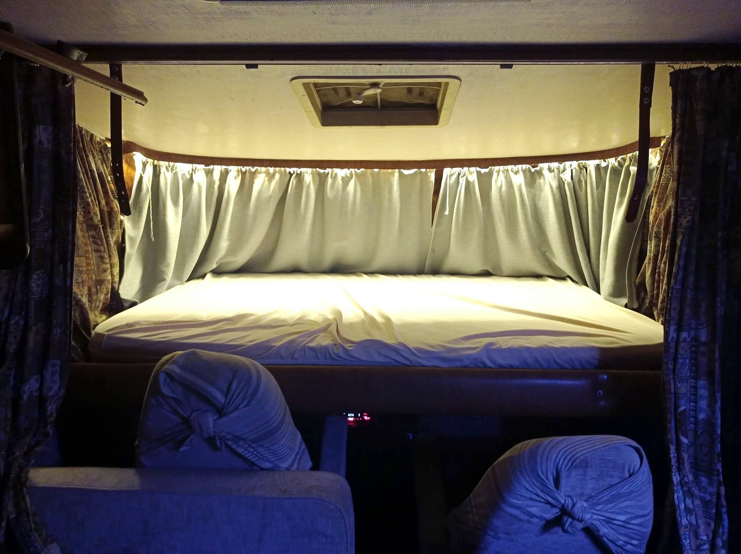 Berth Fiat Ducato 2.5 td - Yescapa