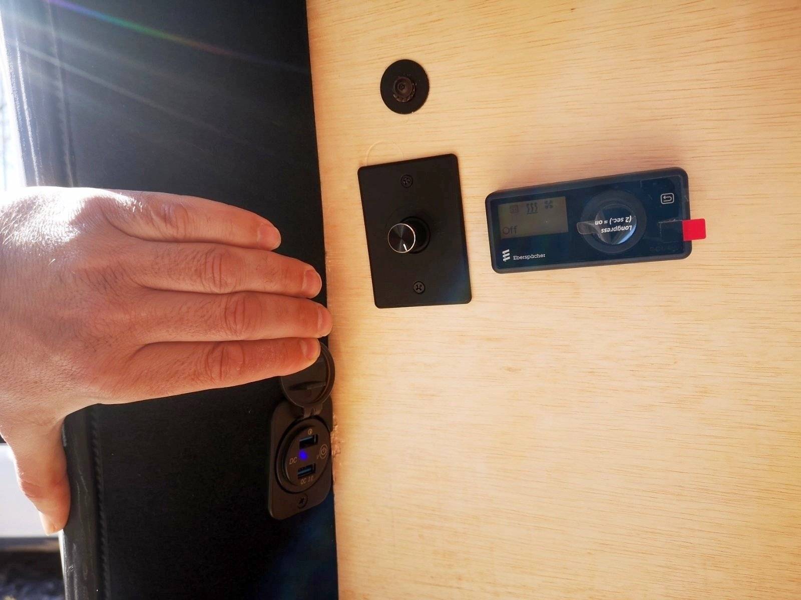 Caddy Maxi White Beauty