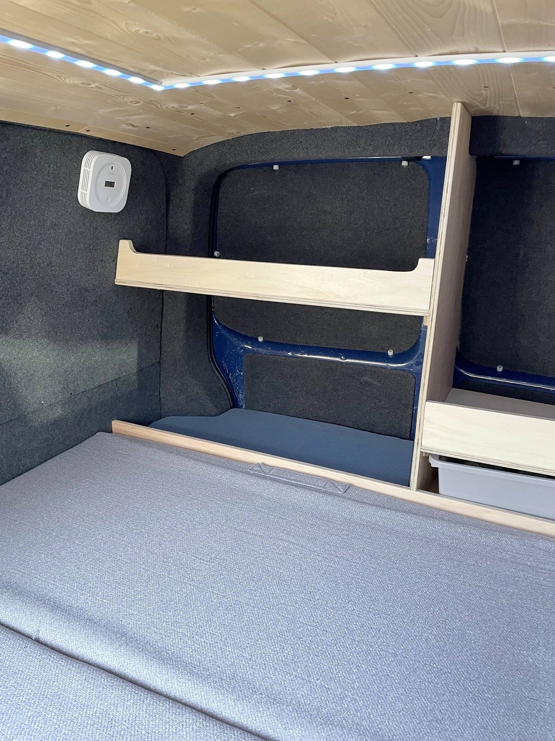 Couchages Volkswagen Transporter L2H1 2,0 l 140 ch - Yescapa