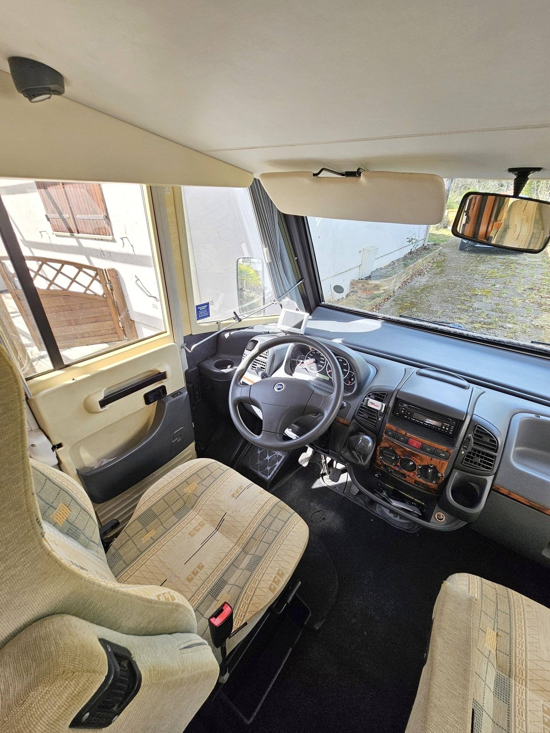 Dethleffs Globetrotter Elegance