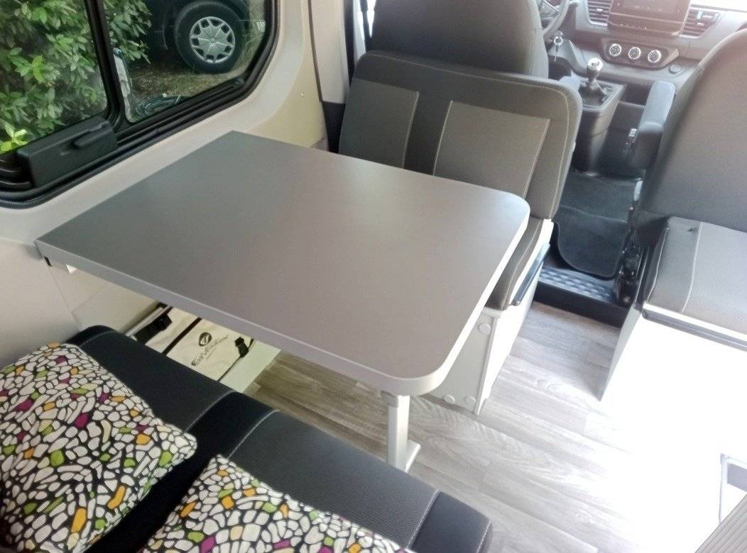 Eethoek Renault RENAULT TRAFIC III 2L 150cv - Yescapa