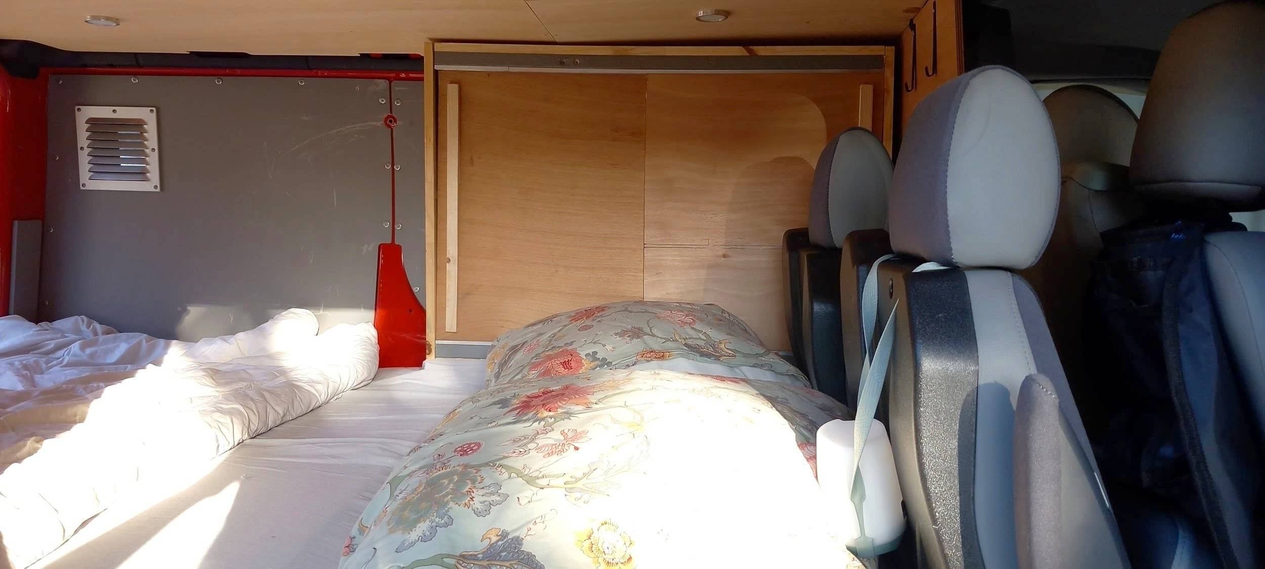 Dormidas Opel Vivaro - Yescapa