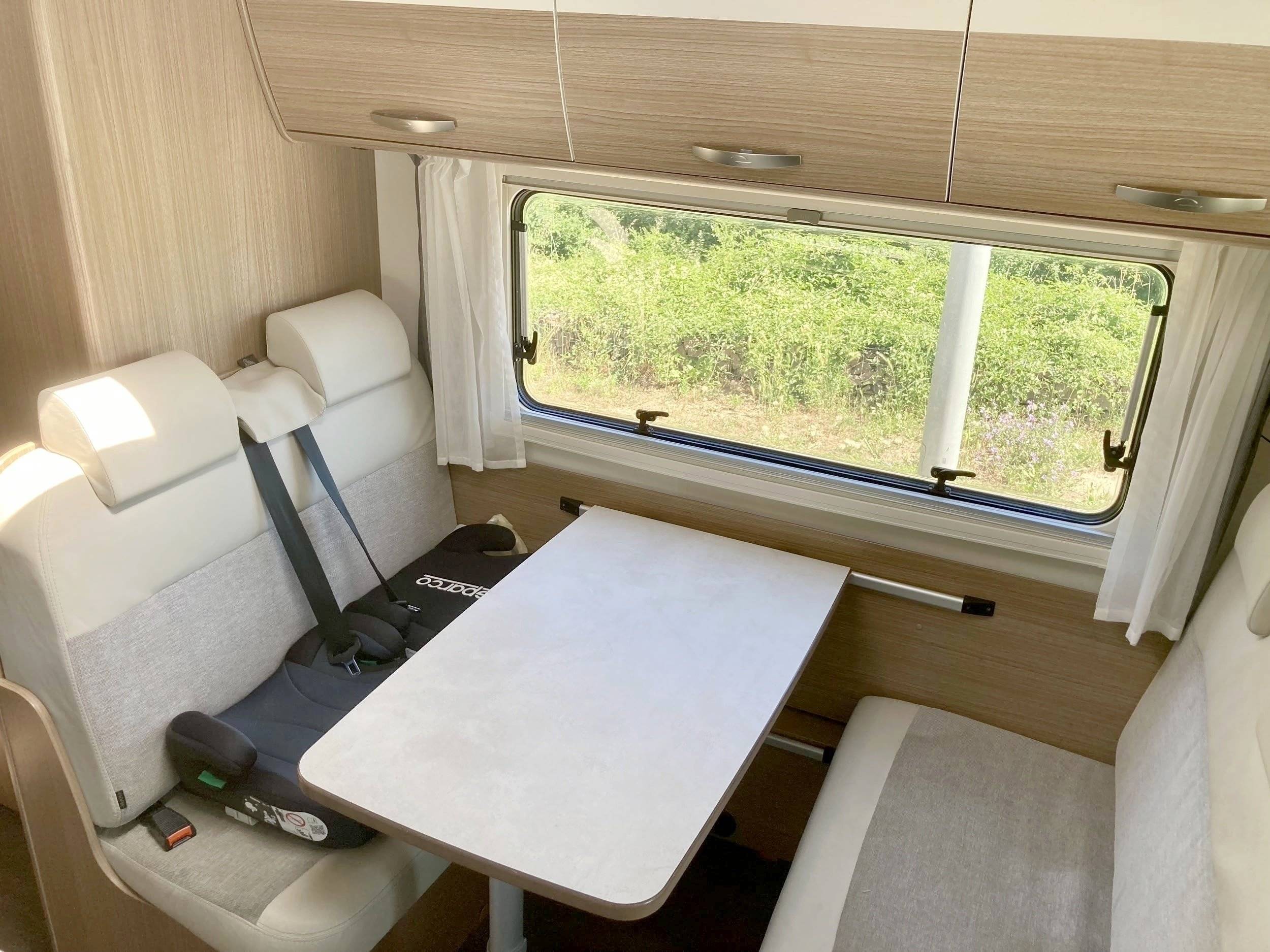 Menjador Fiat Fiat Ducato 140 CV - Yescapa