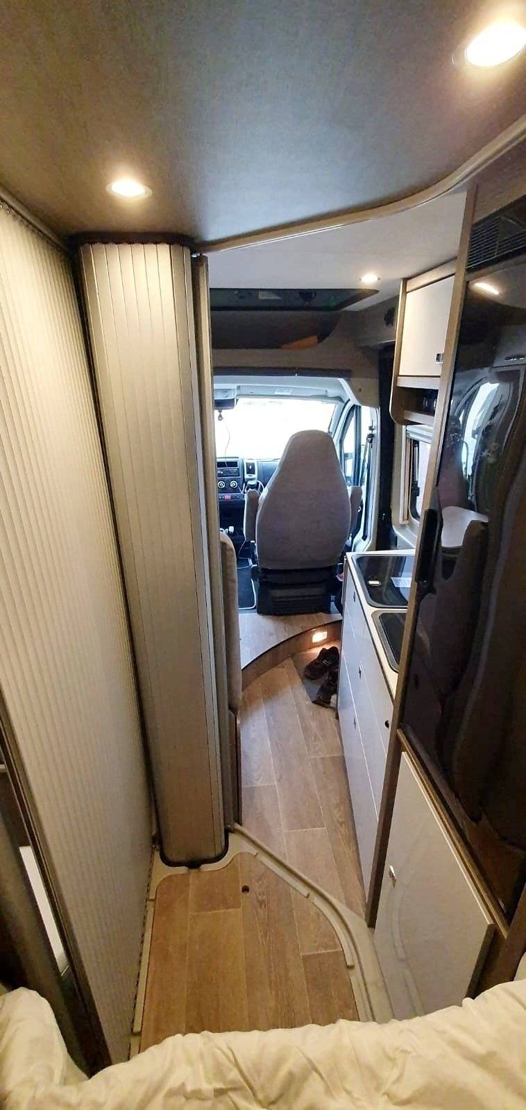 Schlafplätze Citroën Jumper 2,2 l 150 ch - Yescapa