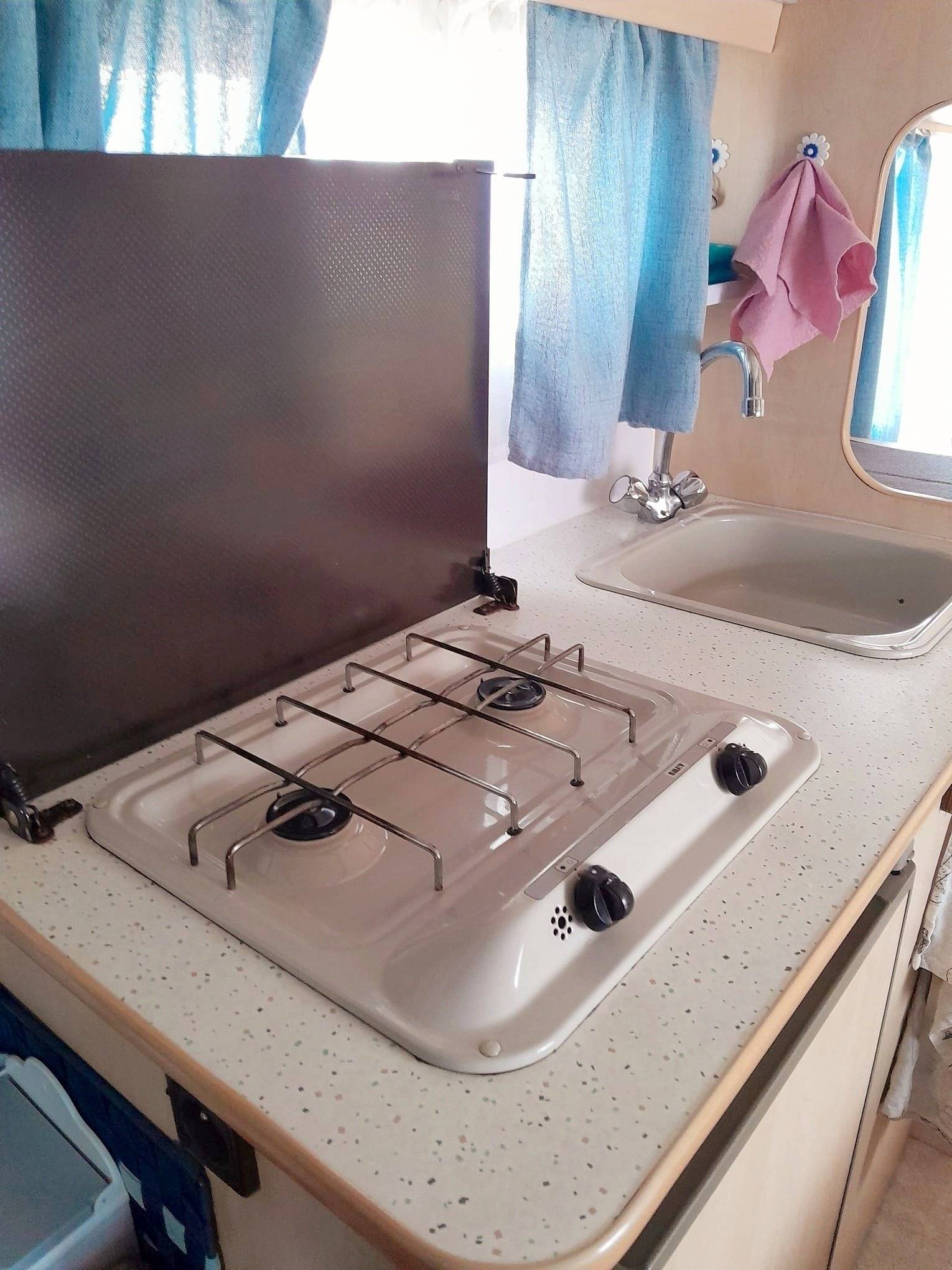 Kochnische Ford - Yescapa