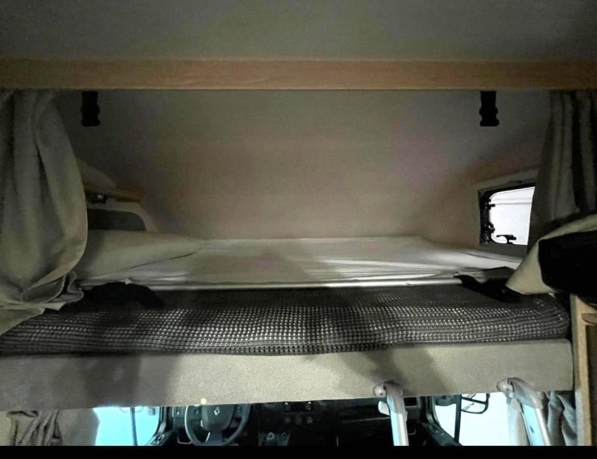 Berth Renault - Yescapa