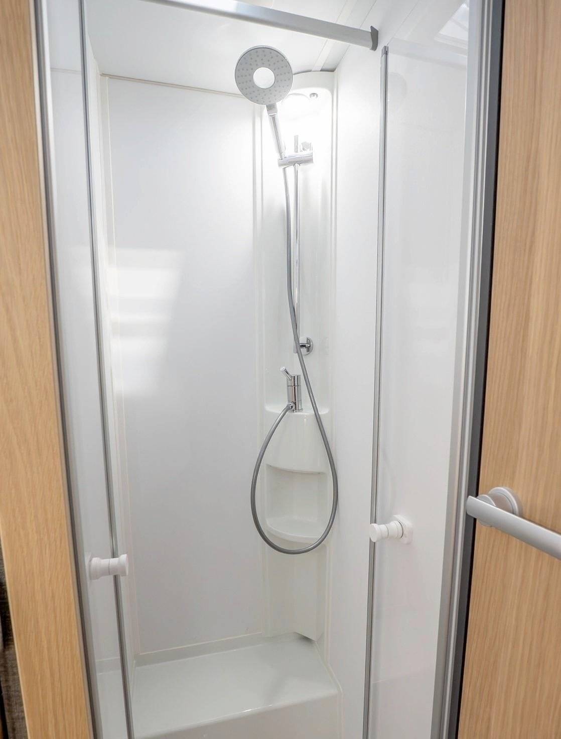 Adria Adria Matrix Axess 650 DC