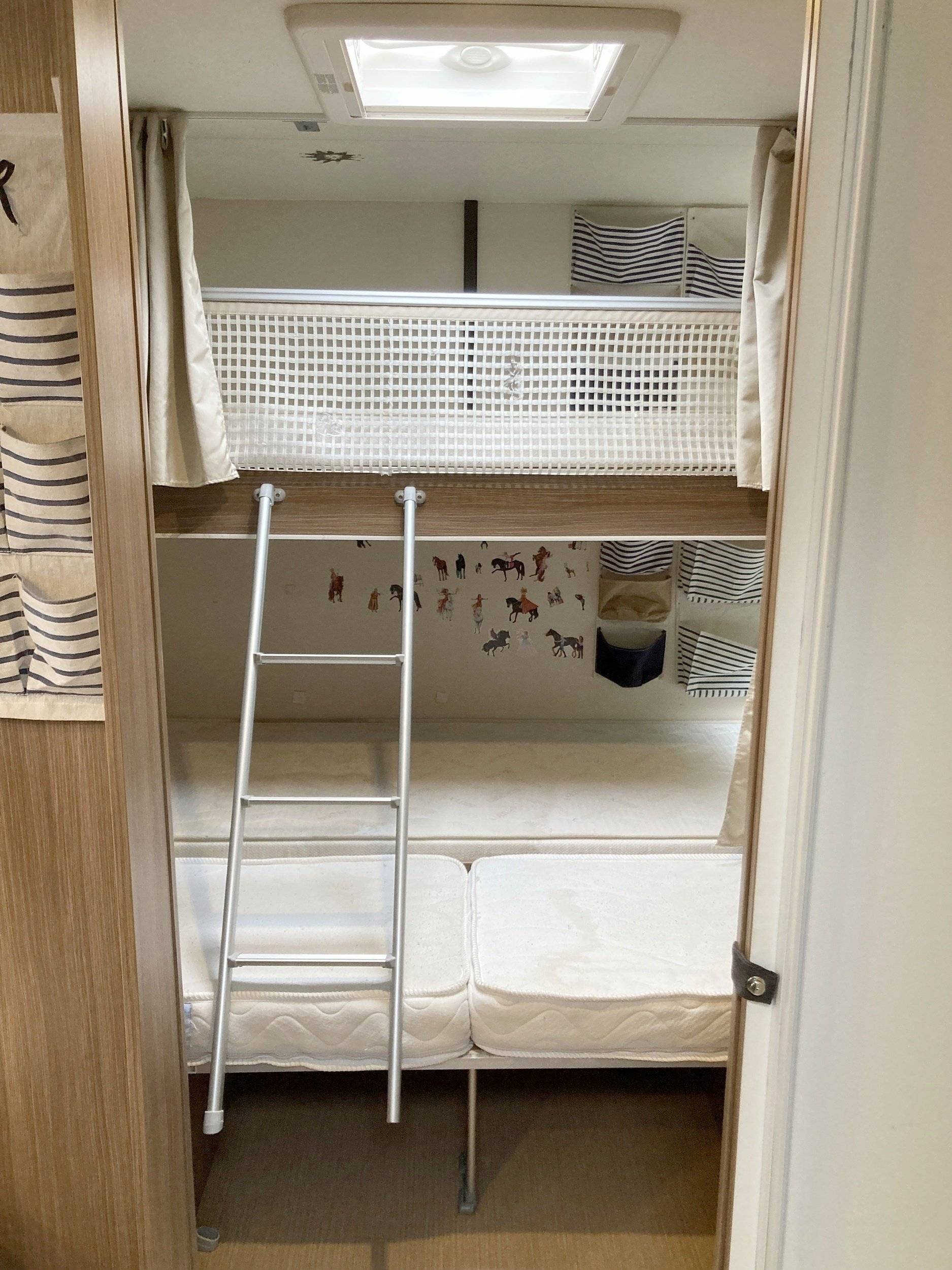 Berth Fiat Fiat ducato - Yescapa