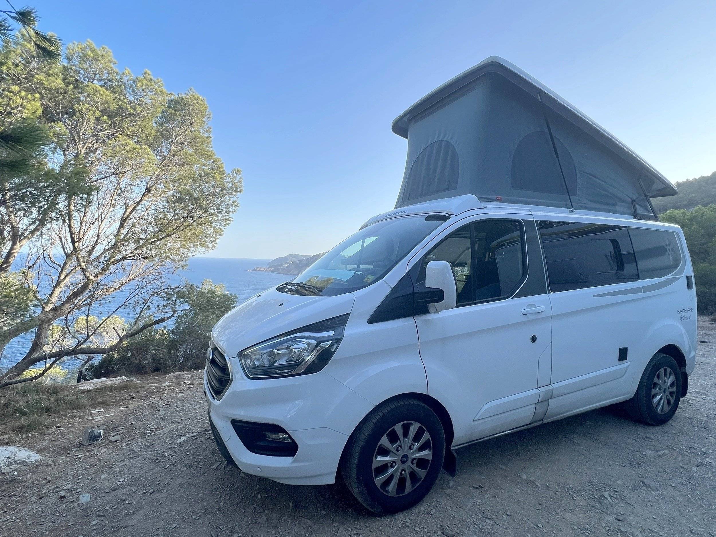 Karmann Mobil Ford Transit Custom