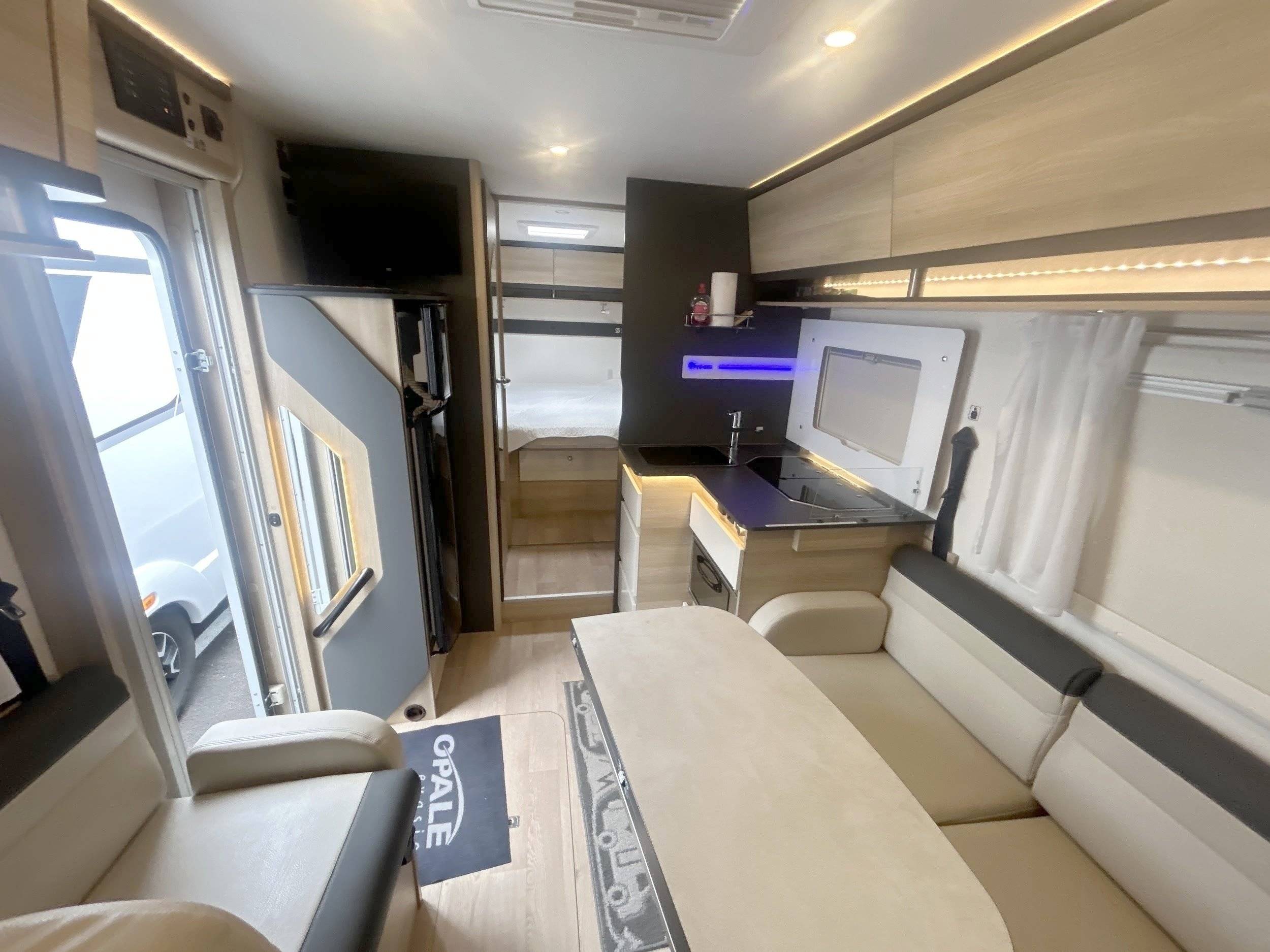 Eethoek Fiat Ducato 2,3 l 148 ch - Yescapa