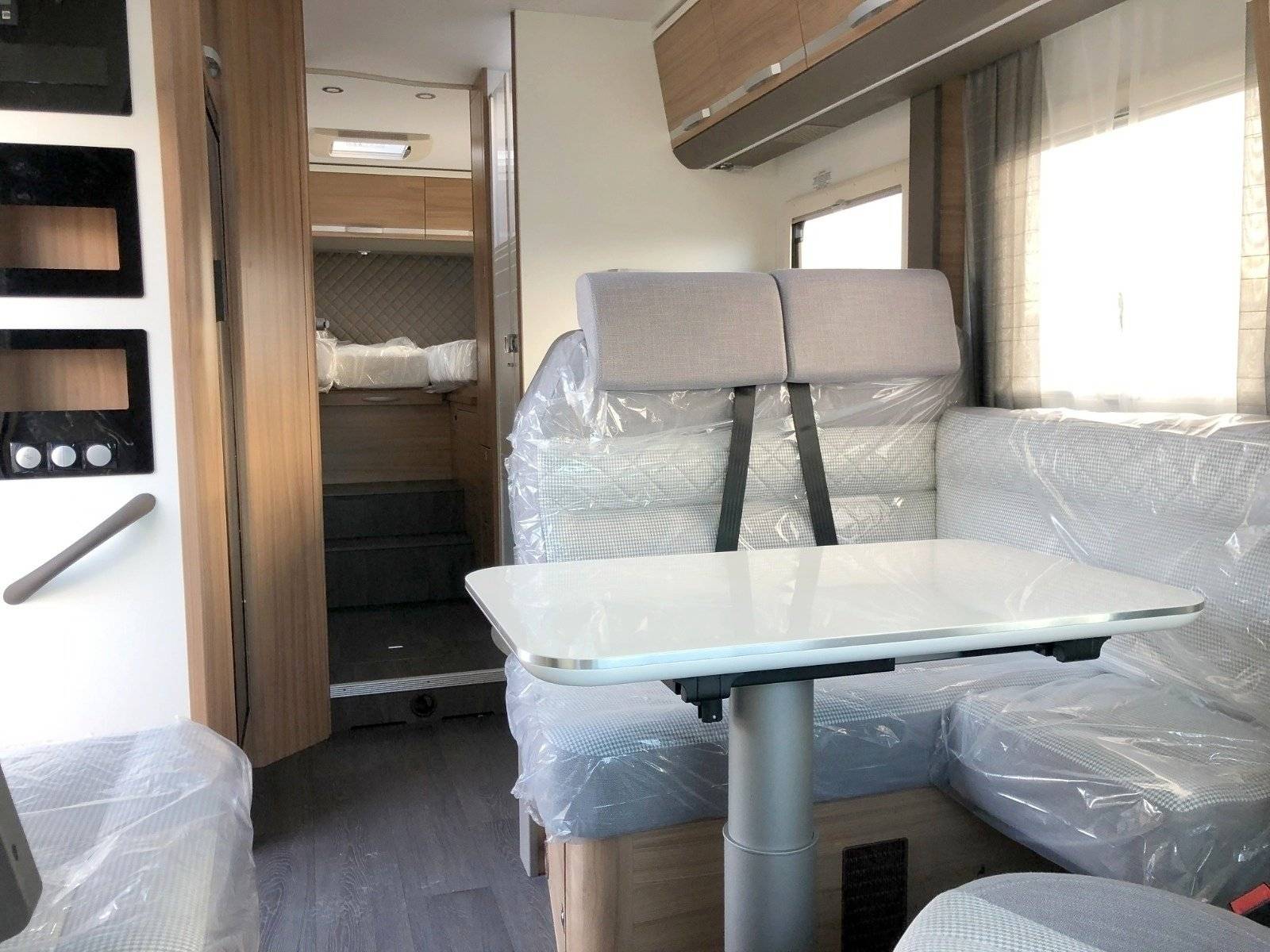 Adria Coral XL Axess 670 SL