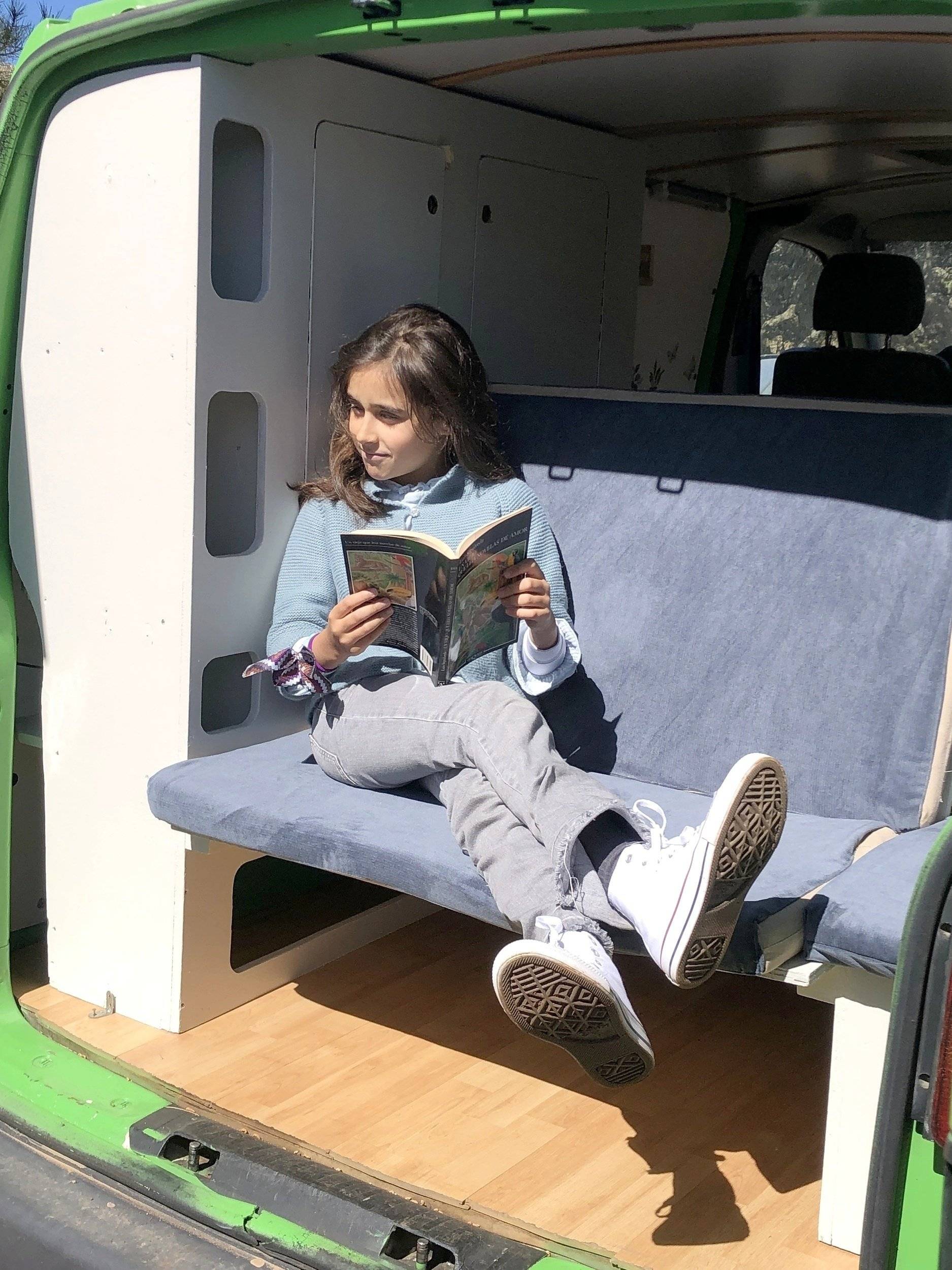 3 C Cartier/Brisebras Volkswagen Transporter