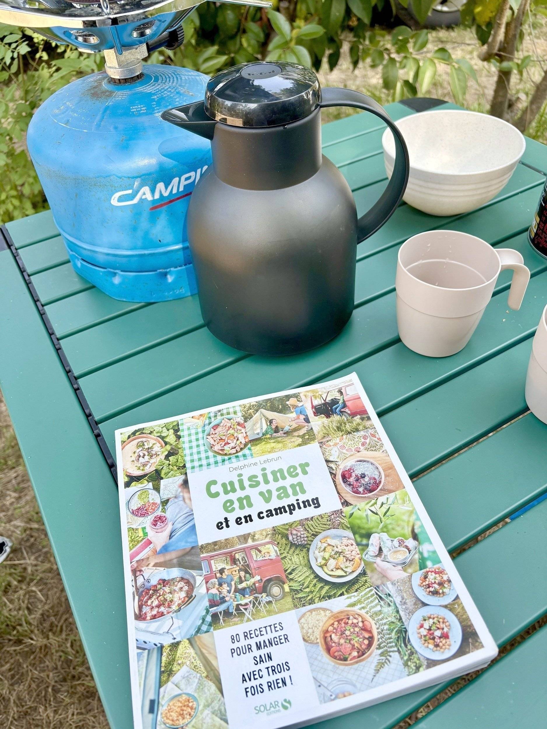 Custo Van Transporter