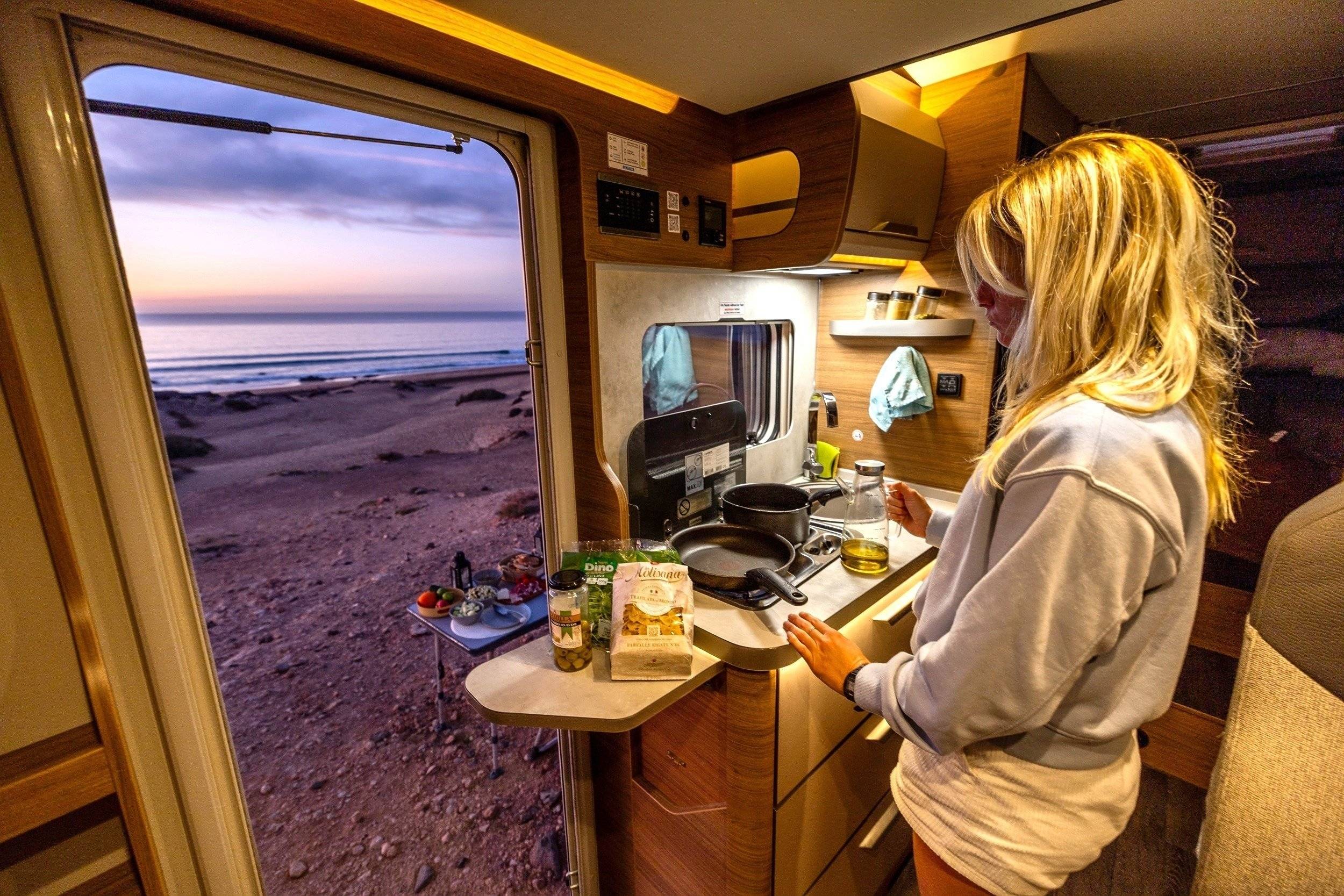 Knaus 640 MEG Van Wave