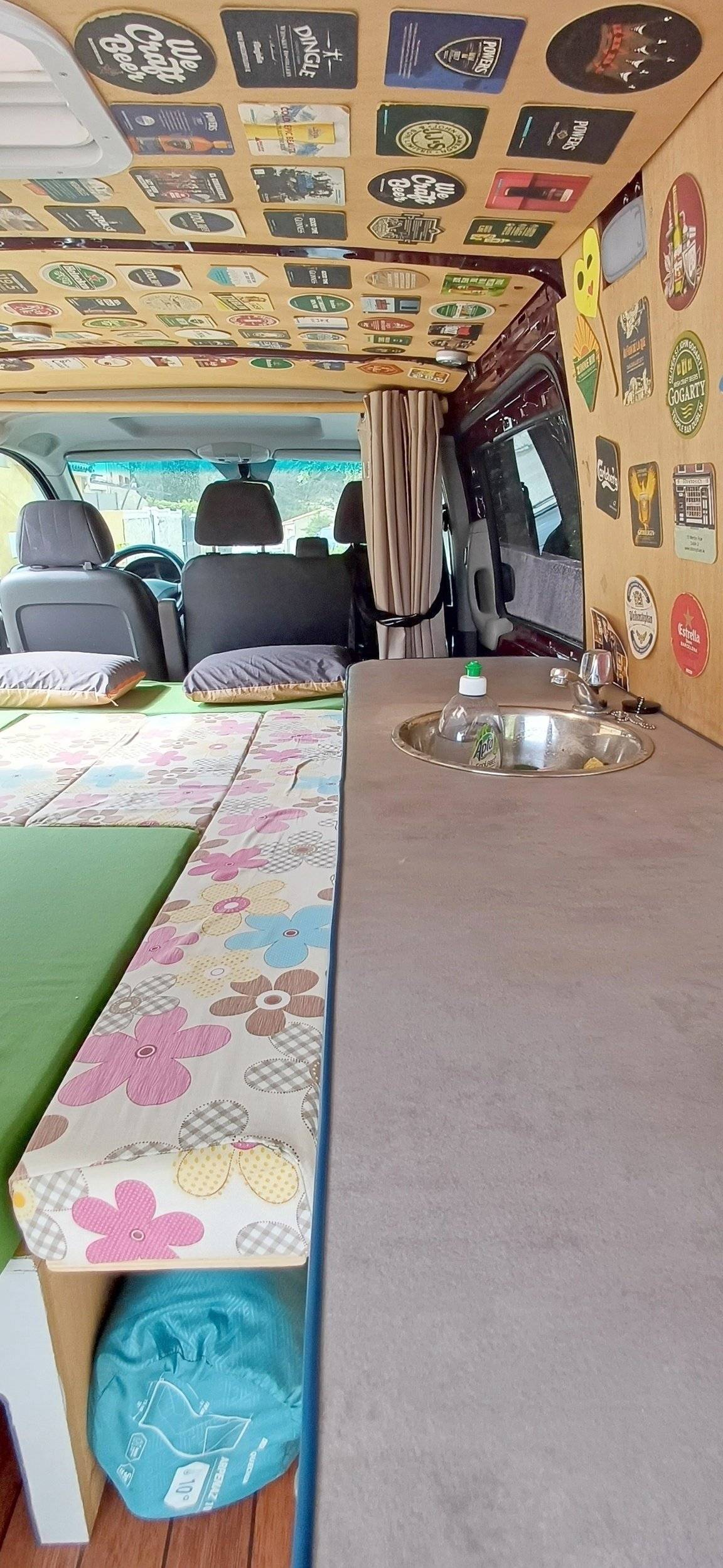 Angolo cucina Mercedes - Yescapa