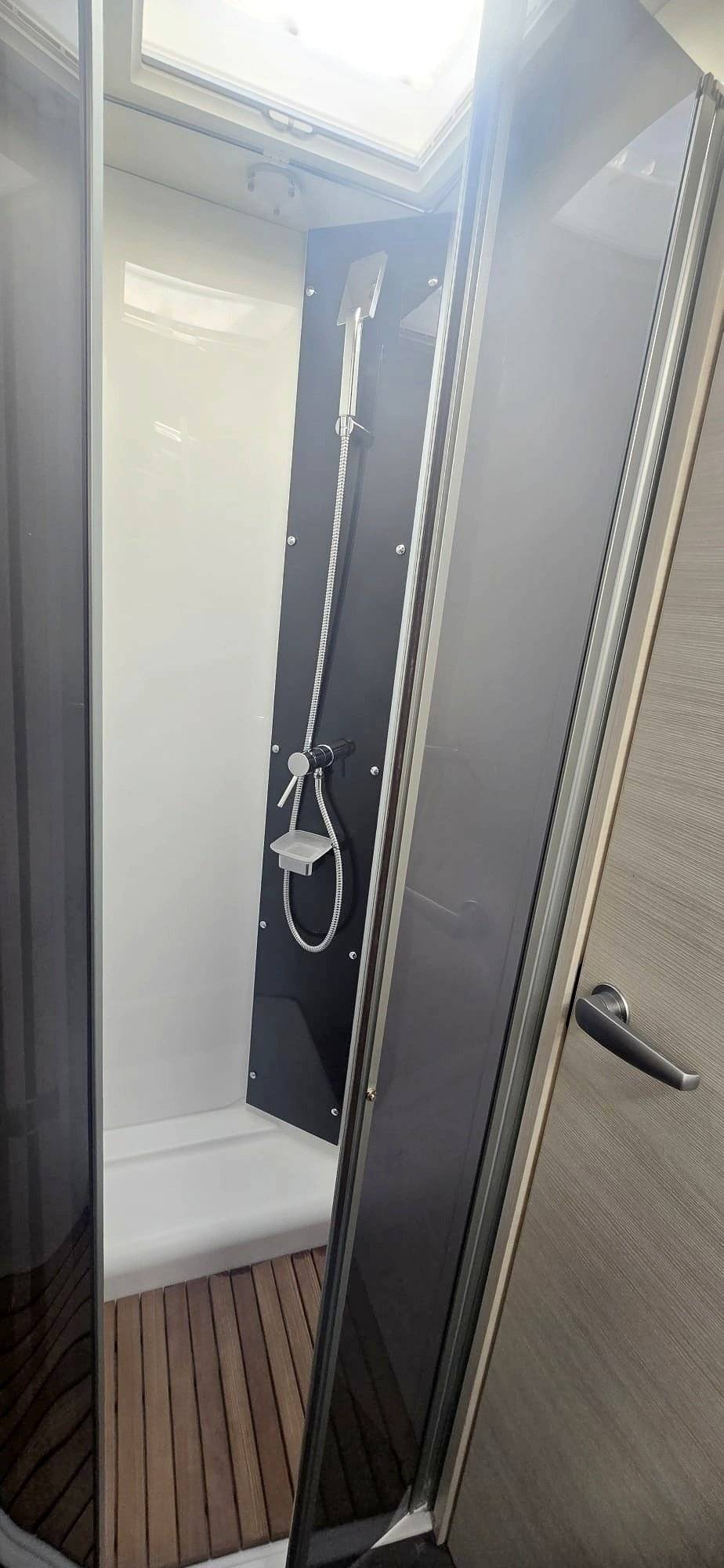 Challenger FORD Transit 2,0 TDCI 170 CV - Euro 6