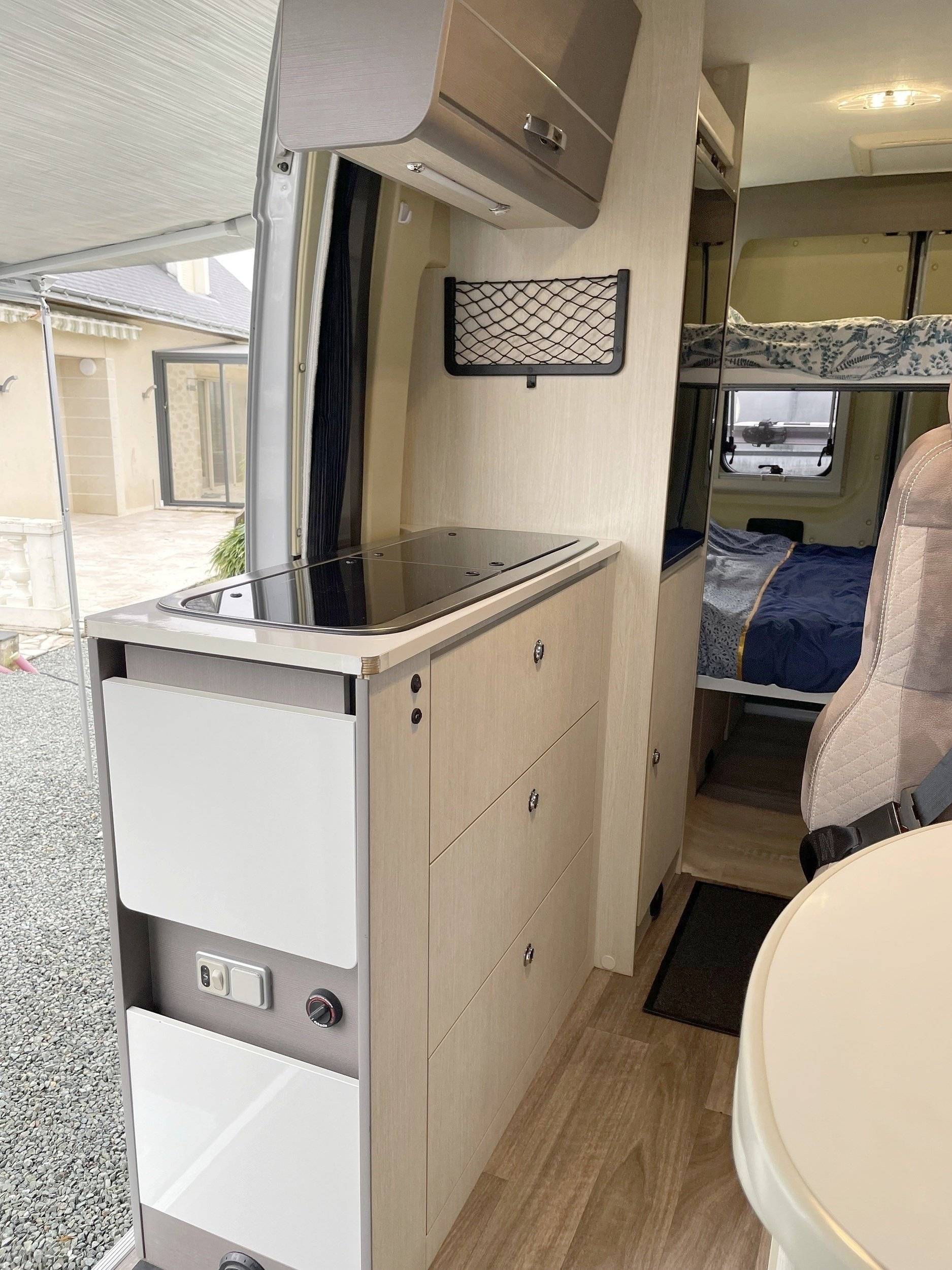 Challenger 2,3 l 130 ch