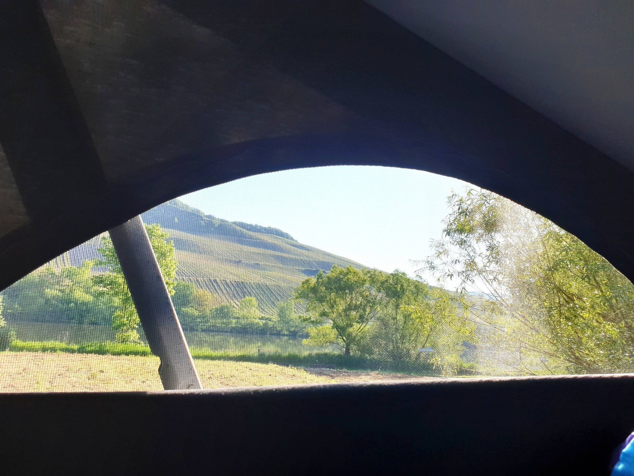 California T5 2,0 l 180 ch