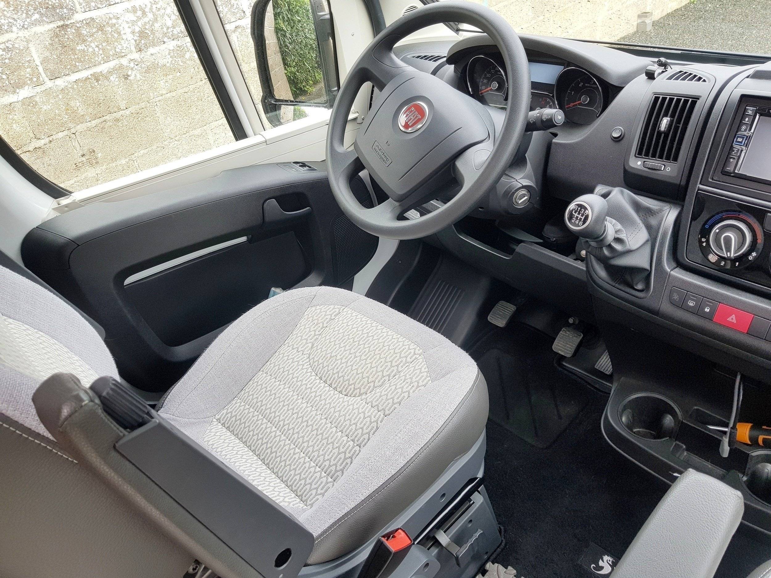 Adria Twin 600 SPB Family