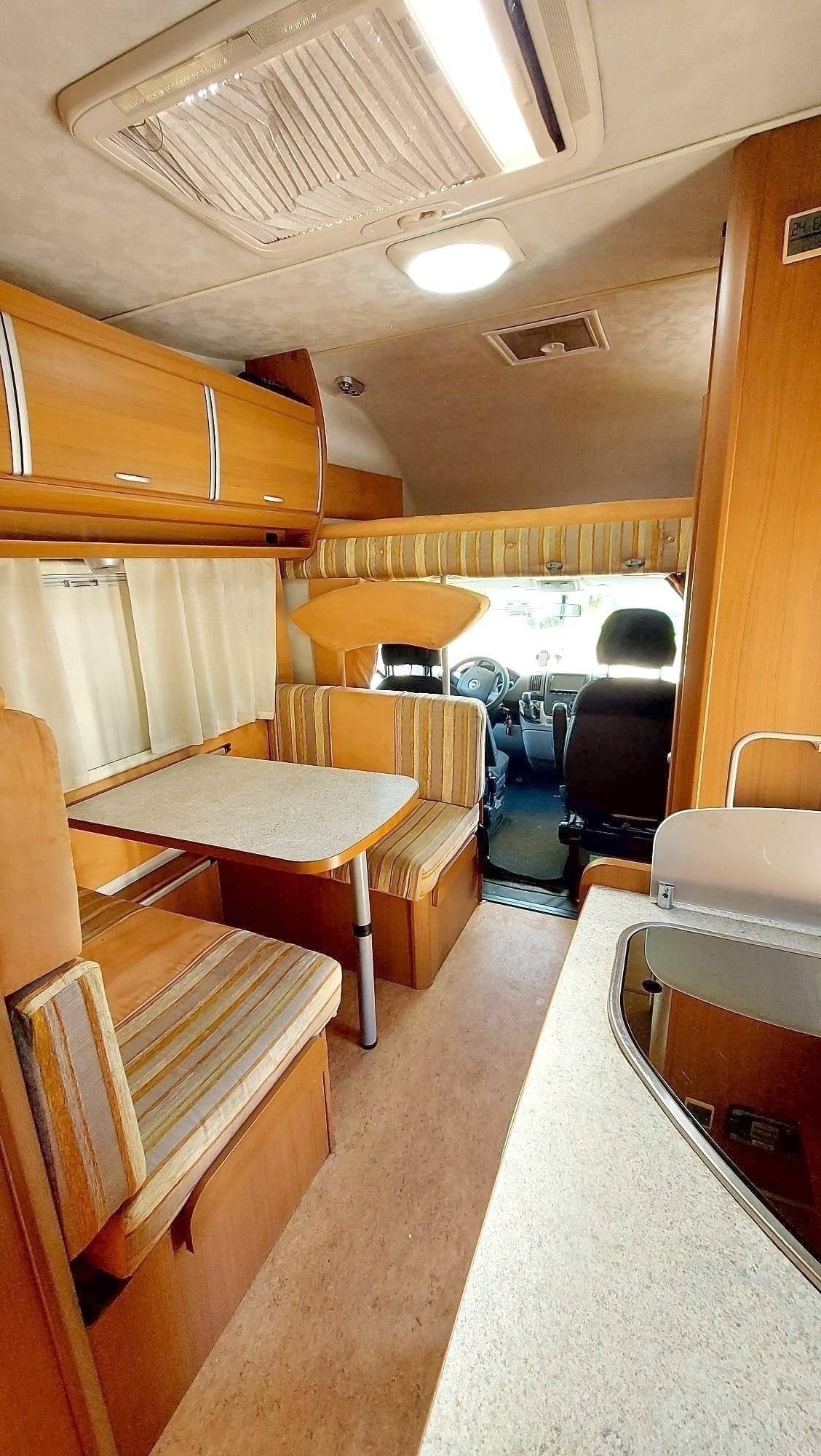Dinette Fiat FIAT DUCATO - Yescapa