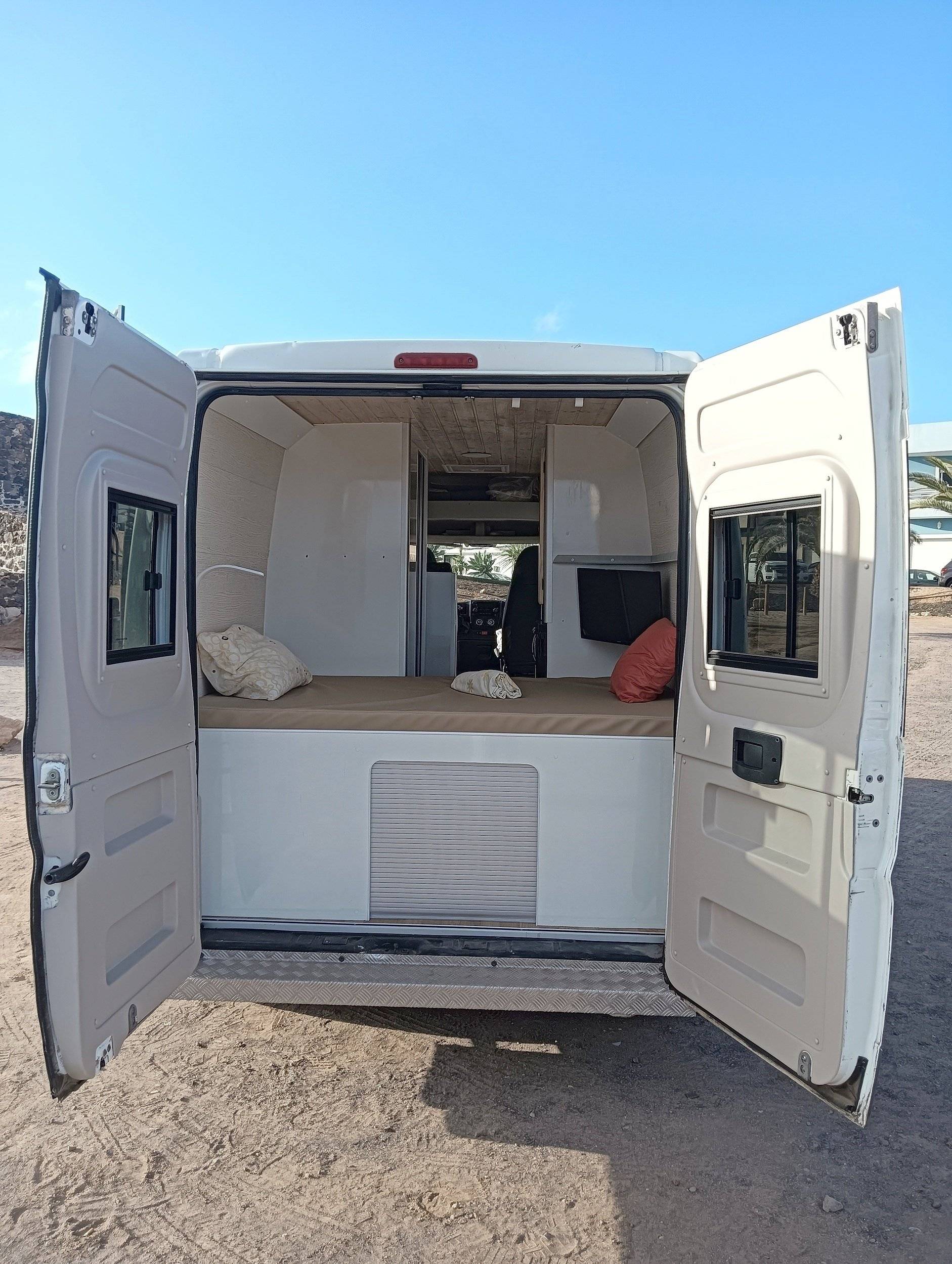 Peugeot boxer camperizada  