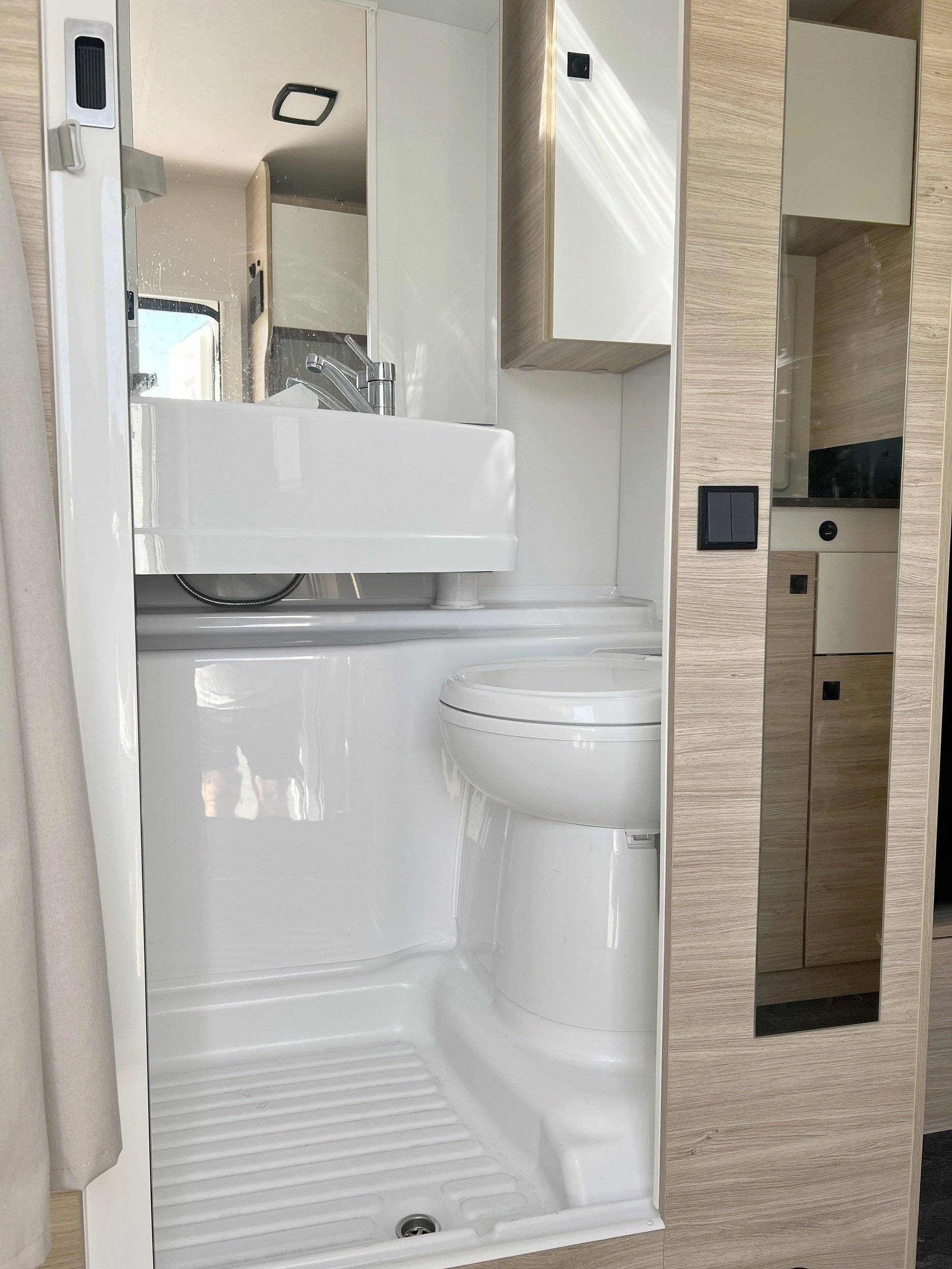 Bany / WC Fiat - Yescapa