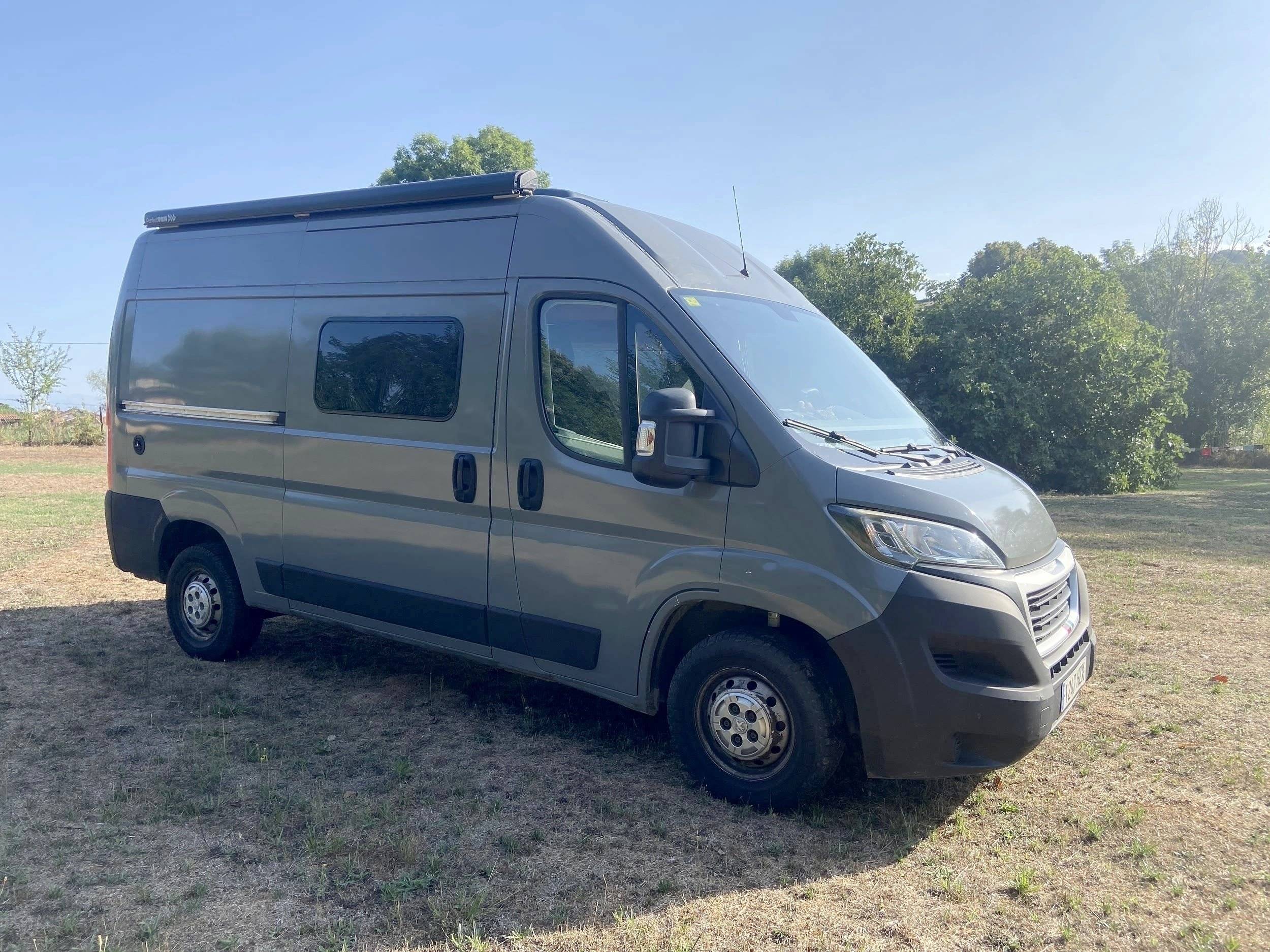 Peugeot Boxer 2,0 l 130 ch