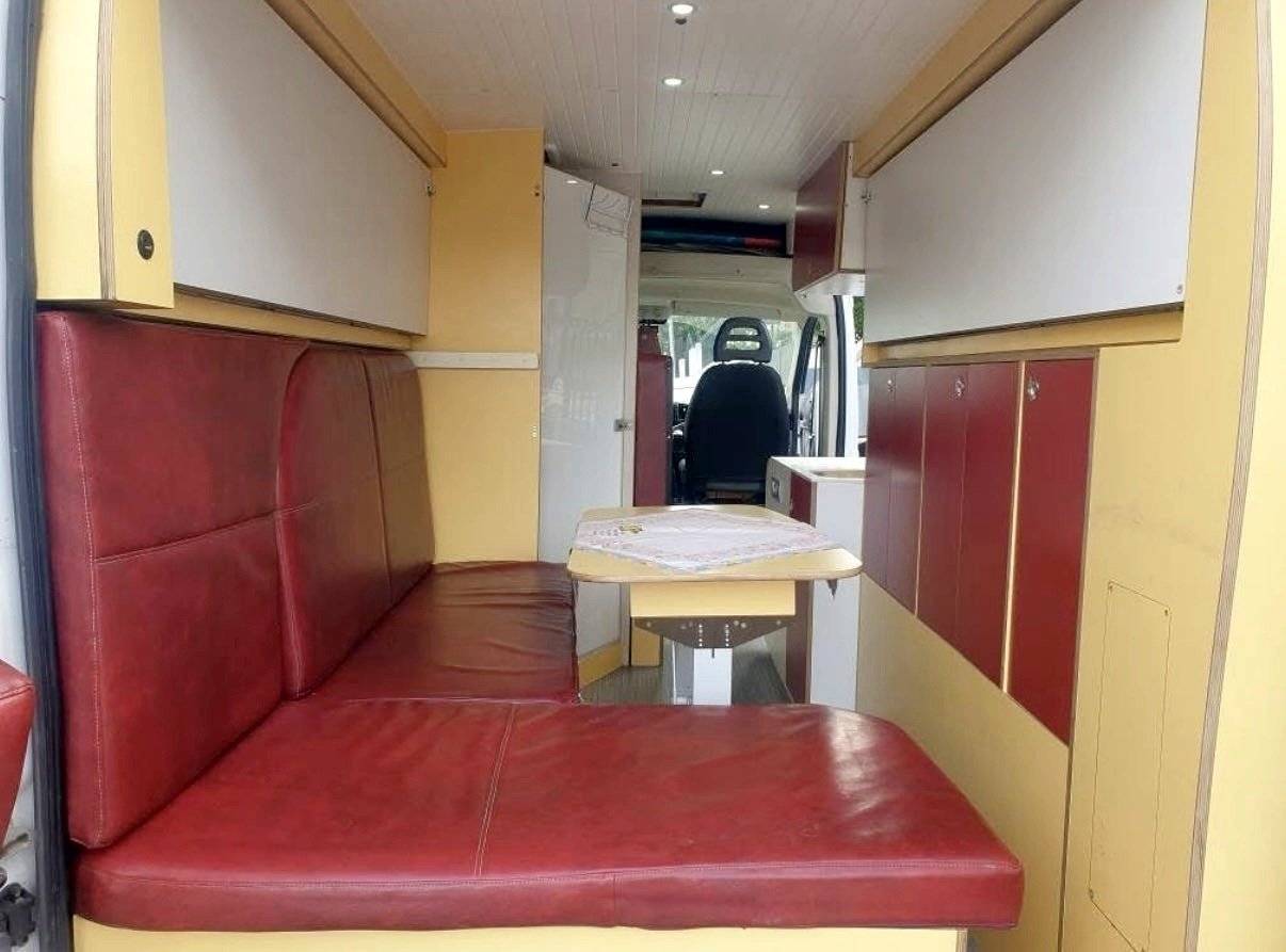 Dining Area Fiat 2,0 l 115 ch - Yescapa