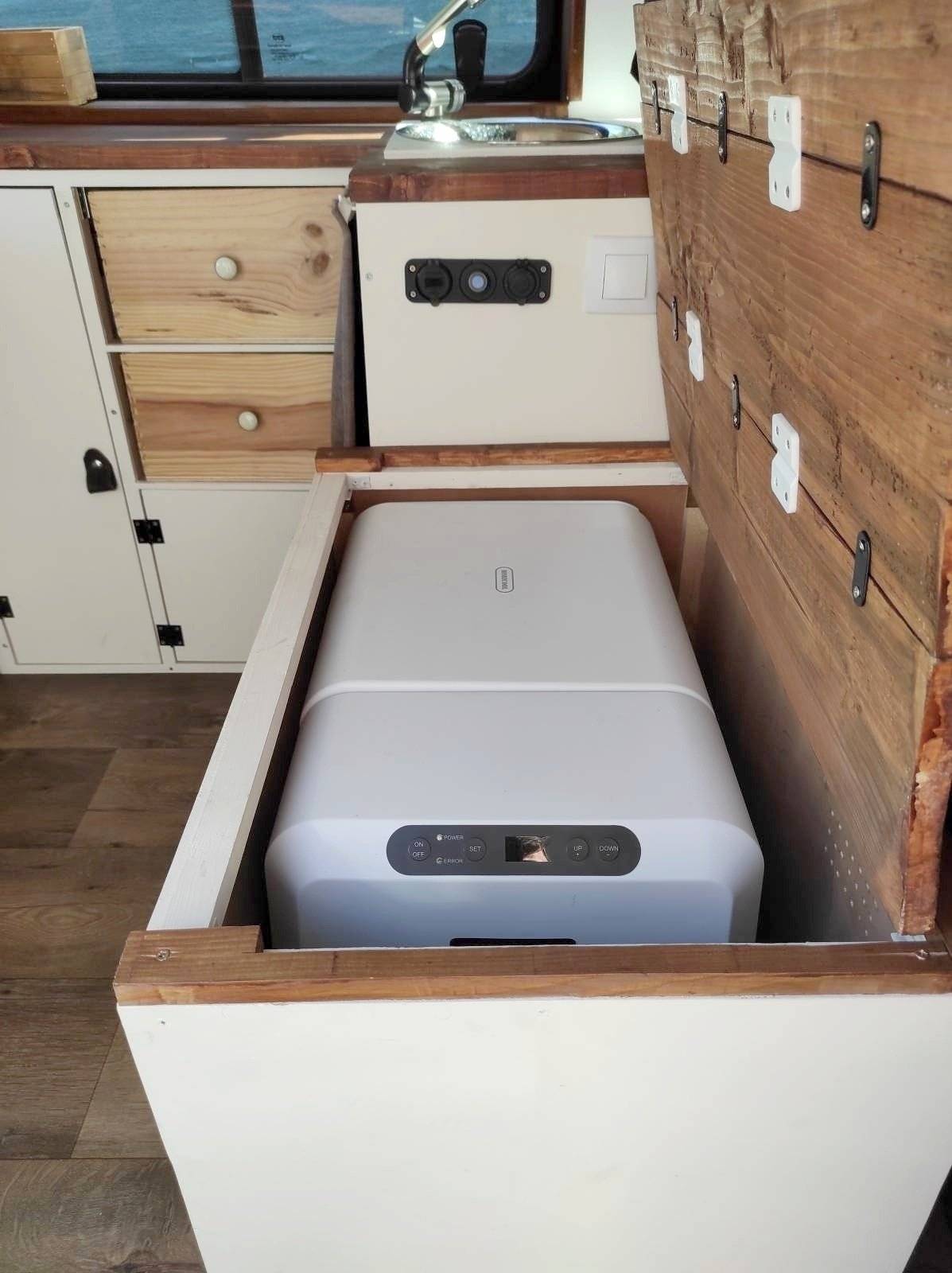 Ci Vivaro H1L2 1,6 l 120 ch