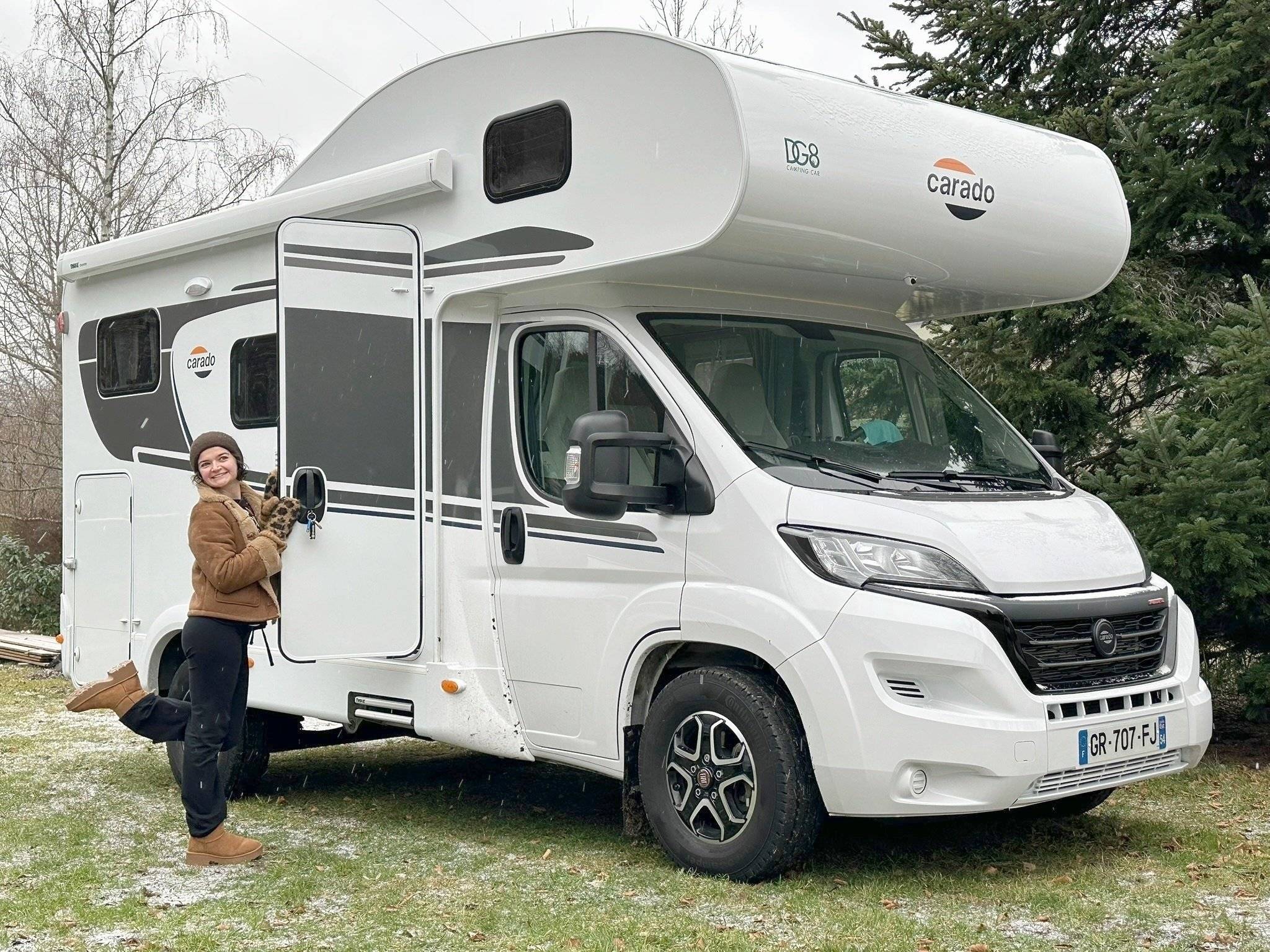 Vue avant de 3/4 Fiat Ducato - Yescapa