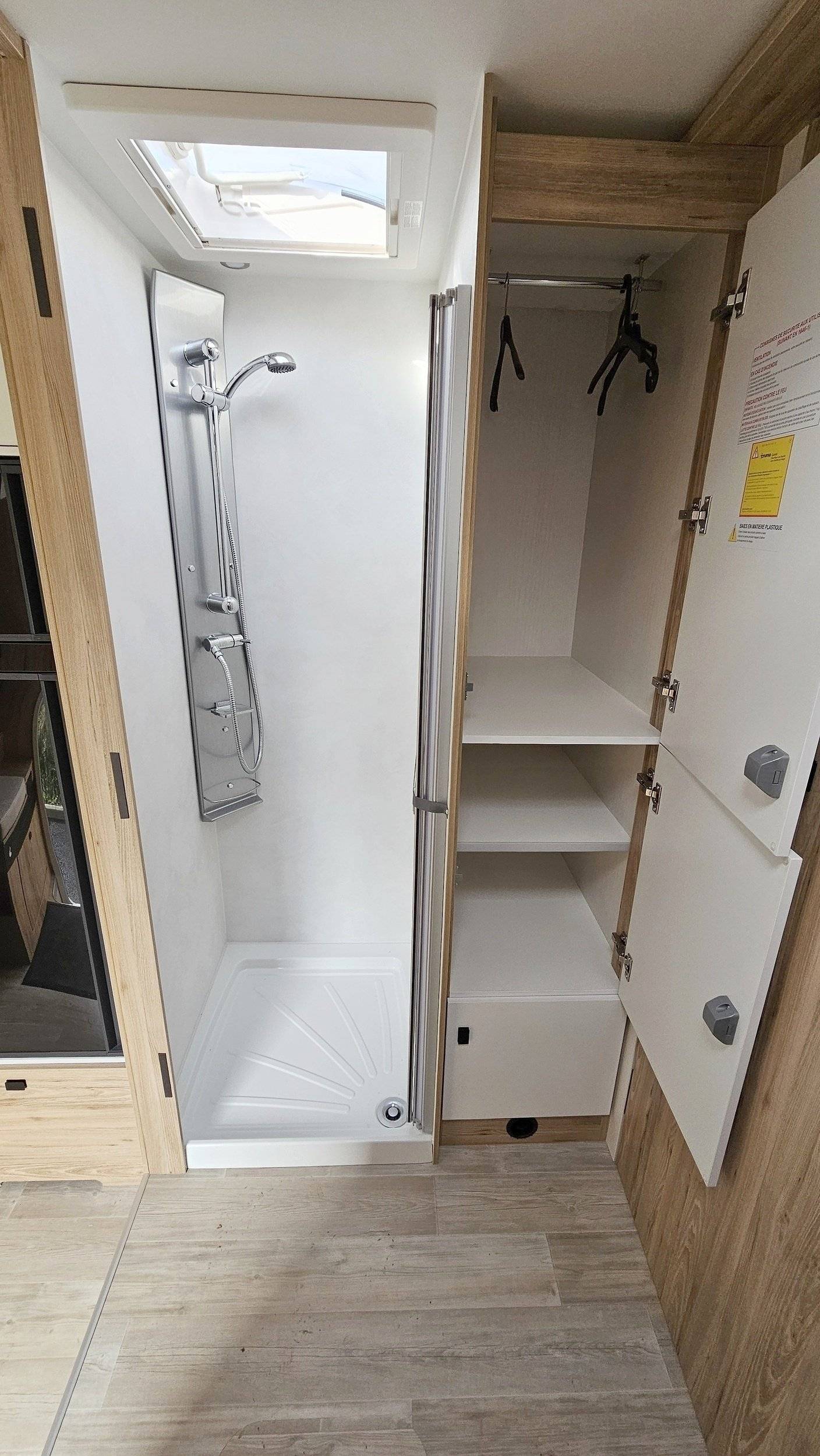 Bavaria BAVARIA T696U