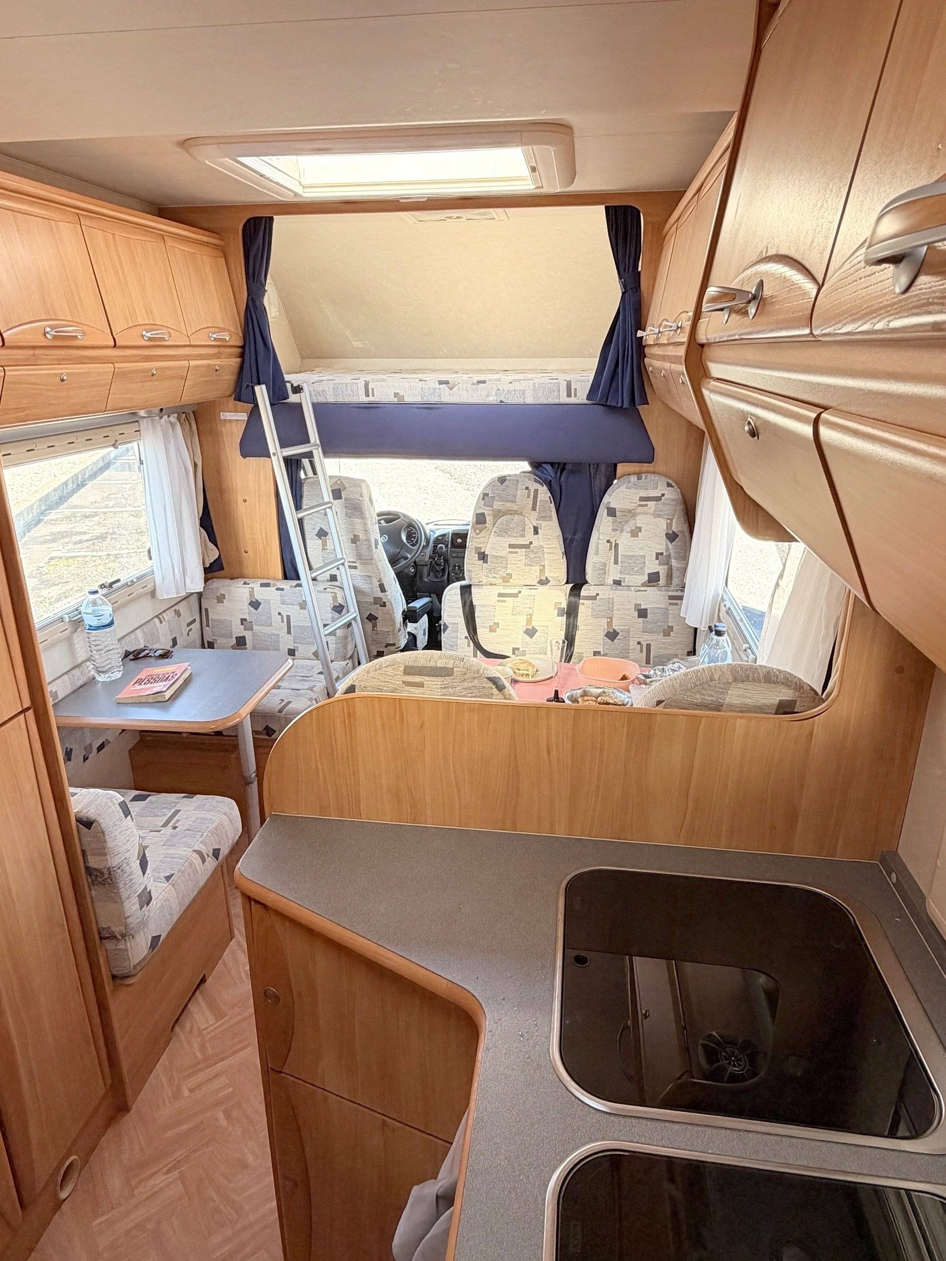 Autocaravana capucino 